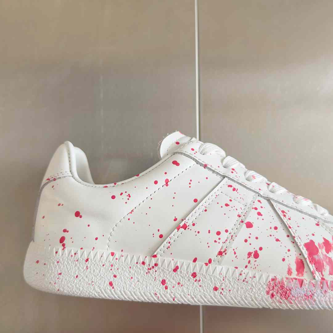 Maison Margiela Replica 'Paint Splatter - White Red' - DopestKickz
