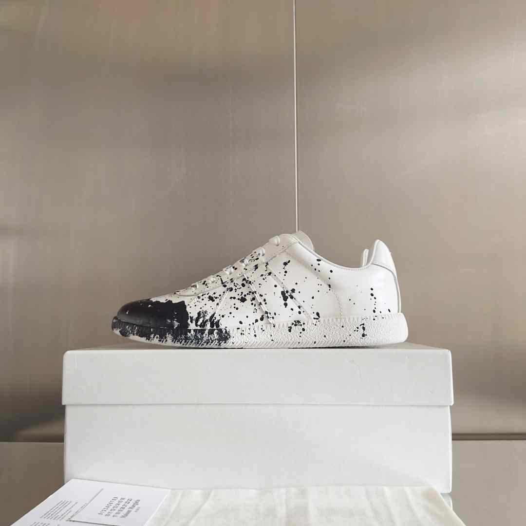 Maison Margiela Replica 'Paint Splatter - White Black' - DopestKickz