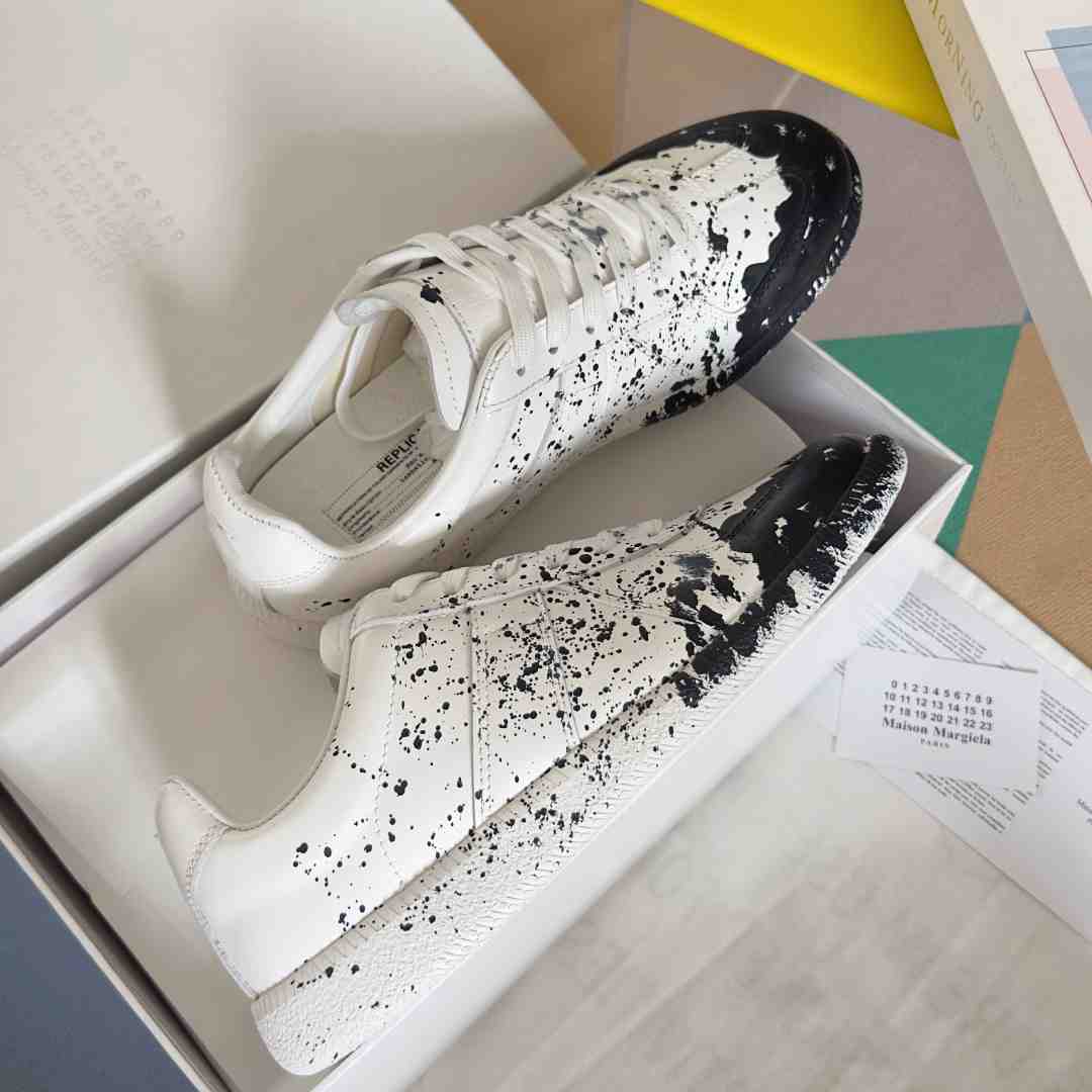 Maison Margiela Replica 'Paint Splatter - White Black' - DopestKickz