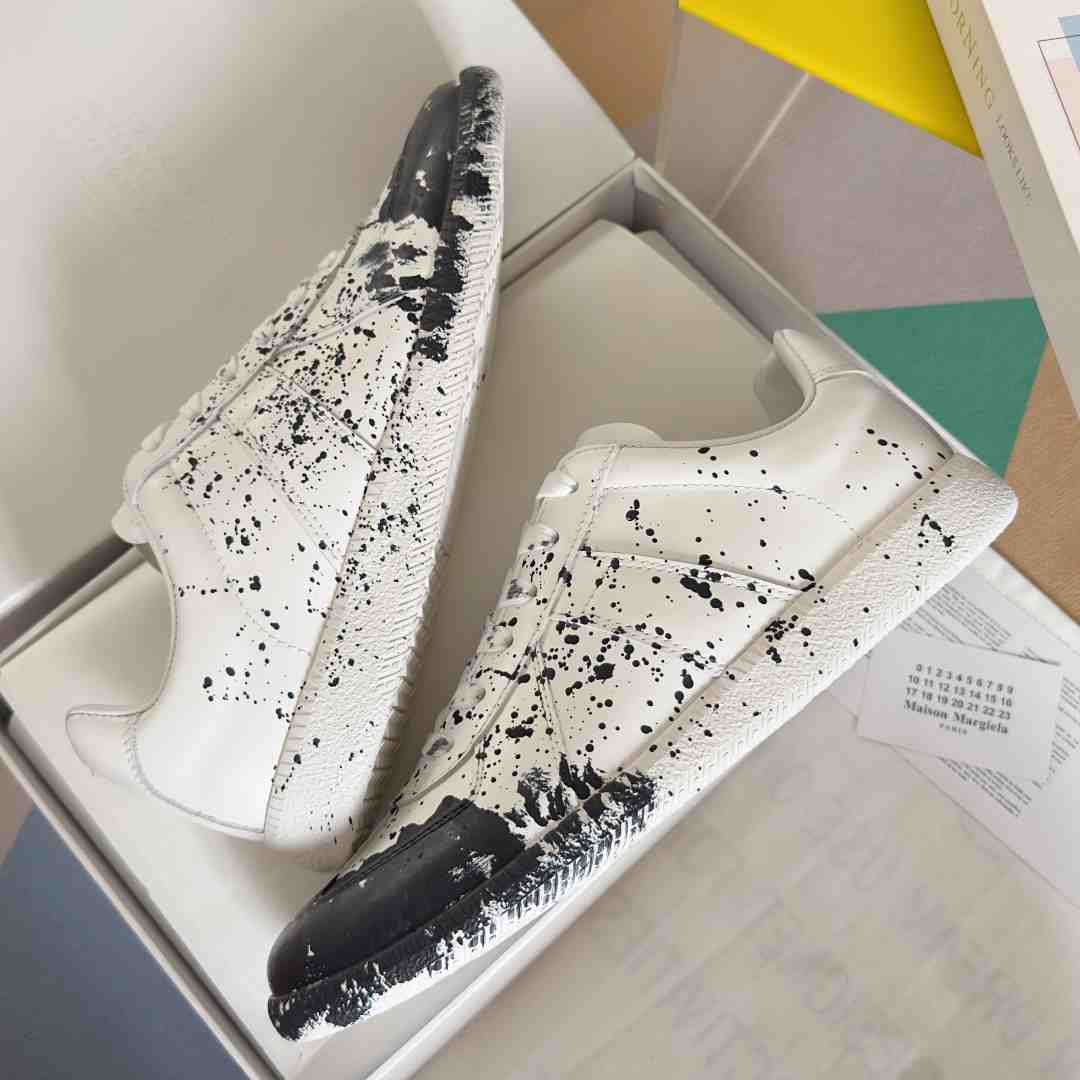 Maison Margiela Replica 'Paint Splatter - White Black' - DopestKickz