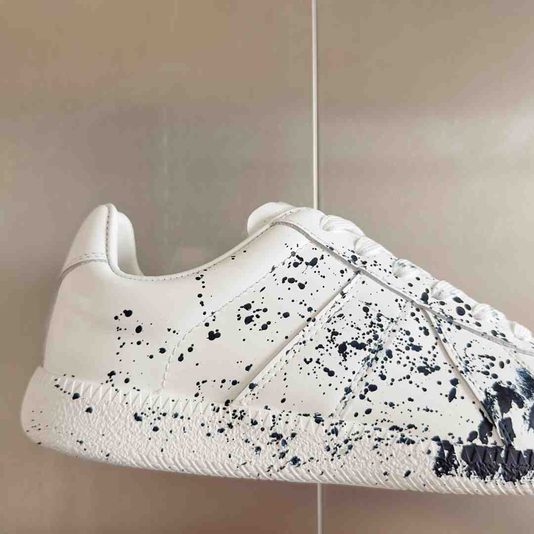 Maison Margiela Replica 'Paint Splatter - White Black' - DopestKickz