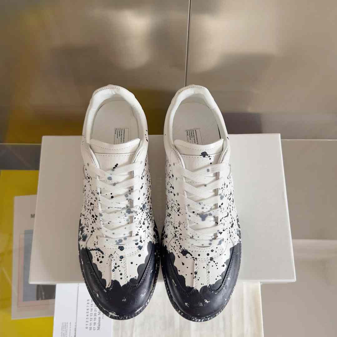 Maison Margiela Replica 'Paint Splatter - White Black' - DopestKickz