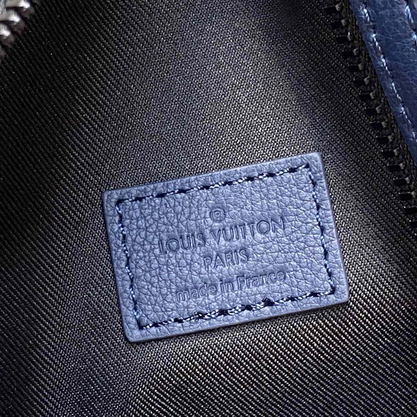 Louis Vuitton Duo Slingbag   M24467 - DopestKickz