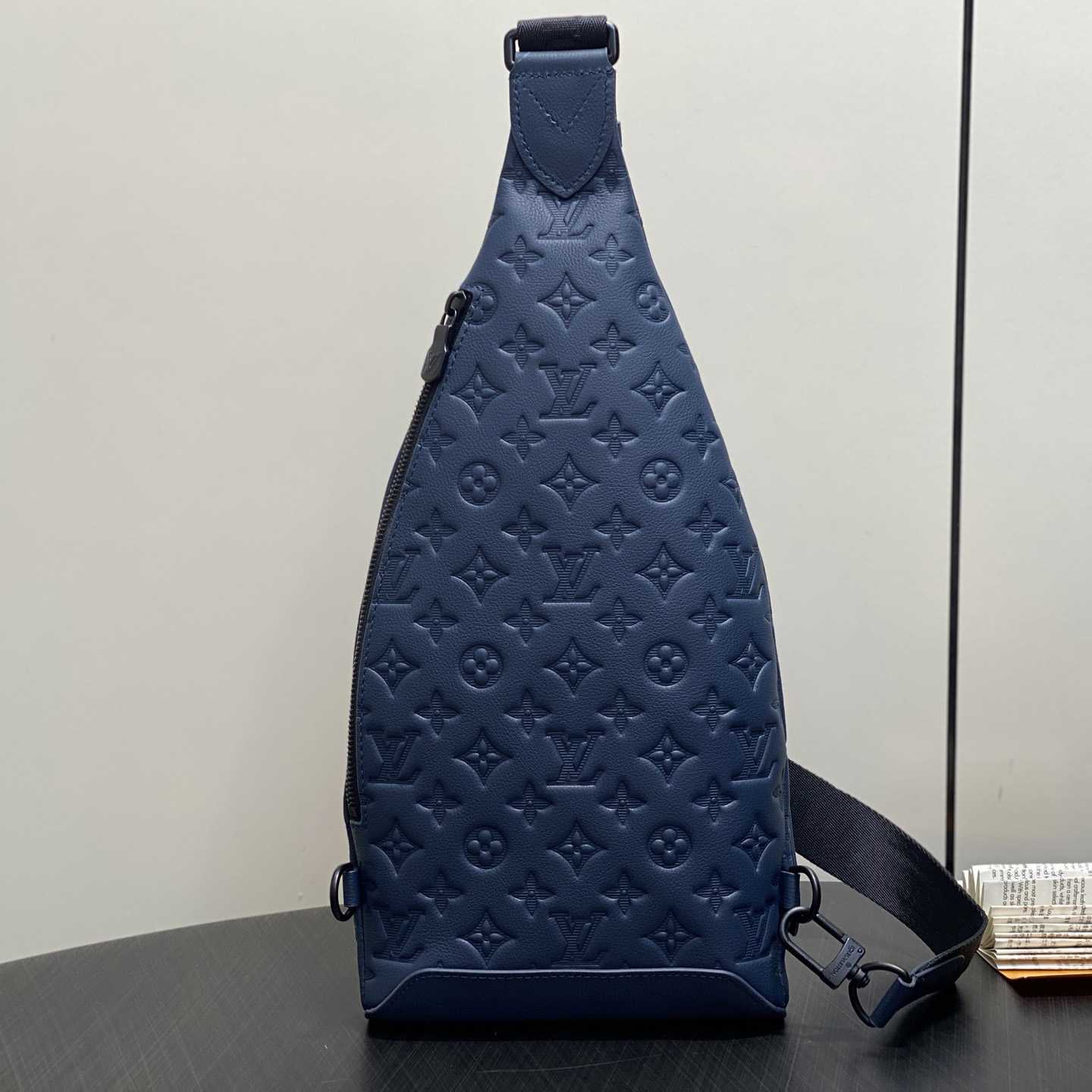 Louis Vuitton Duo Slingbag   M24467 - DopestKickz