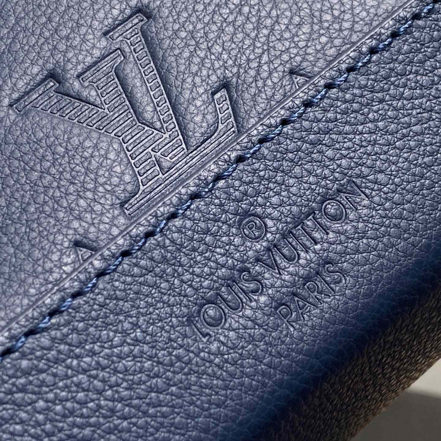 Louis Vuitton Duo Slingbag   M24467 - DopestKickz