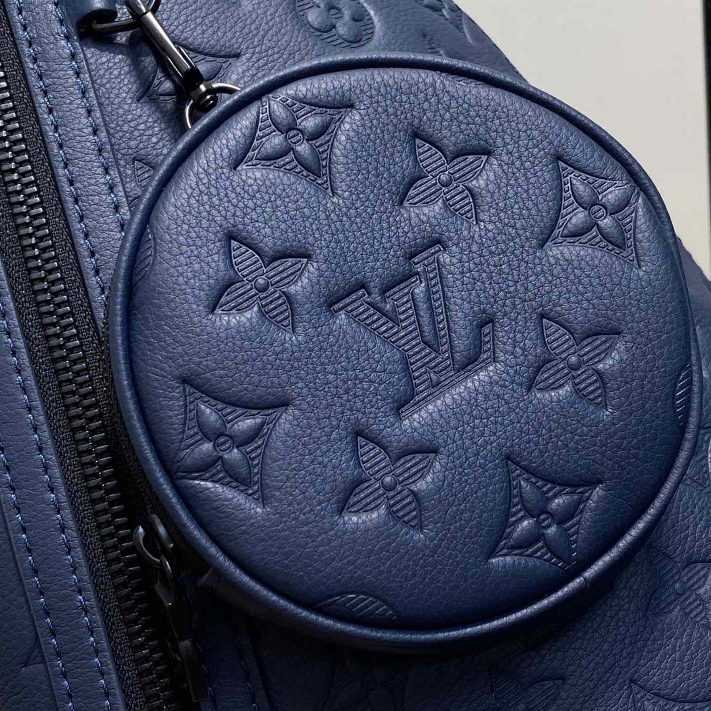 Louis Vuitton Duo Slingbag   M24467 - DopestKickz