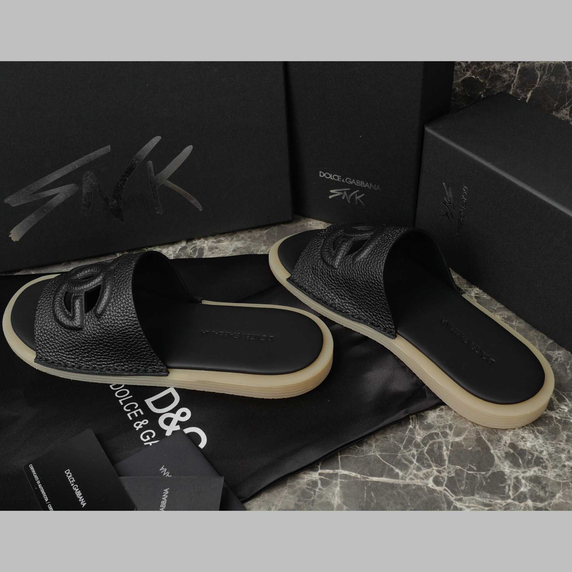 Dolce & Gabbana Black Leather Sliders - DopestKickz
