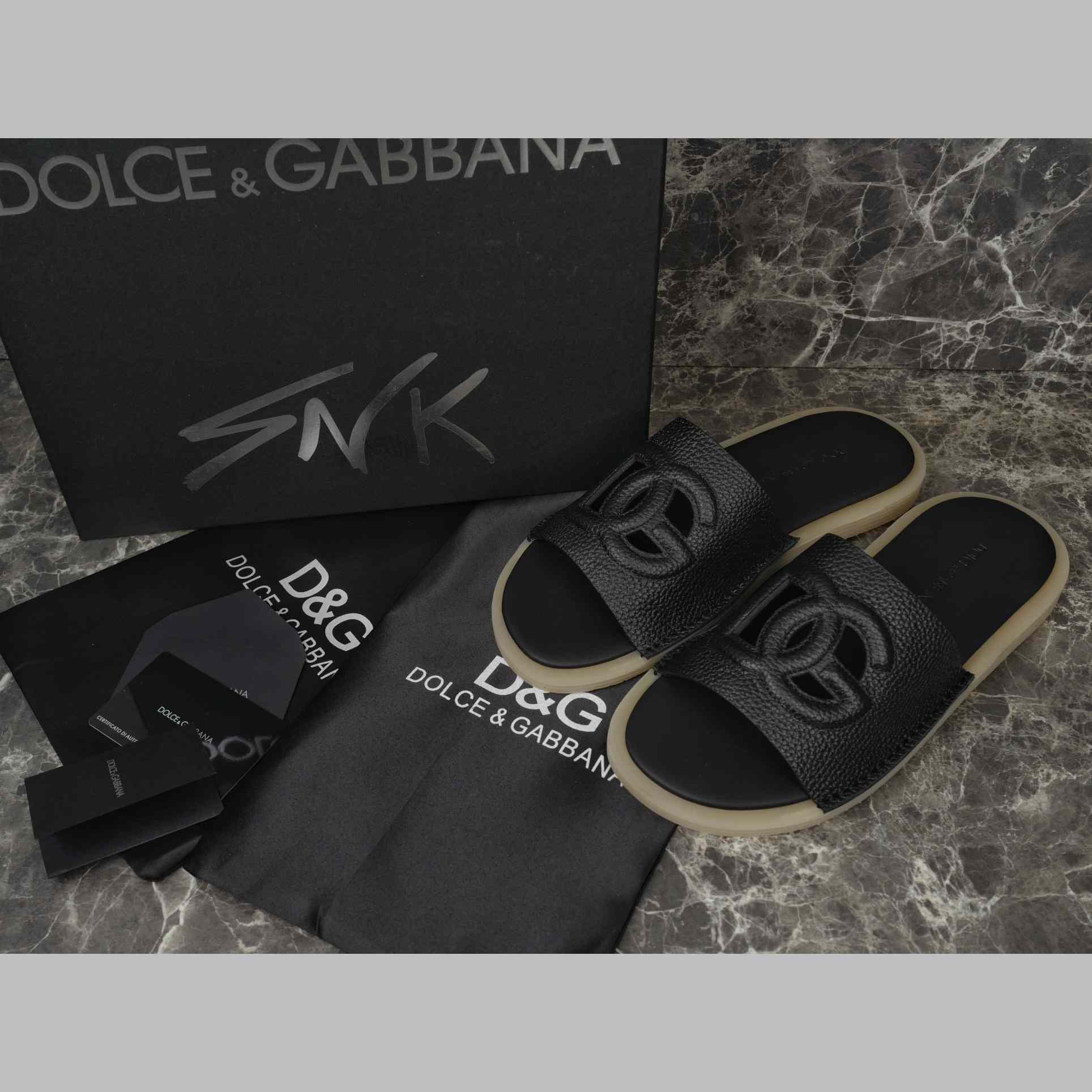Dolce & Gabbana Black Leather Sliders - DopestKickz