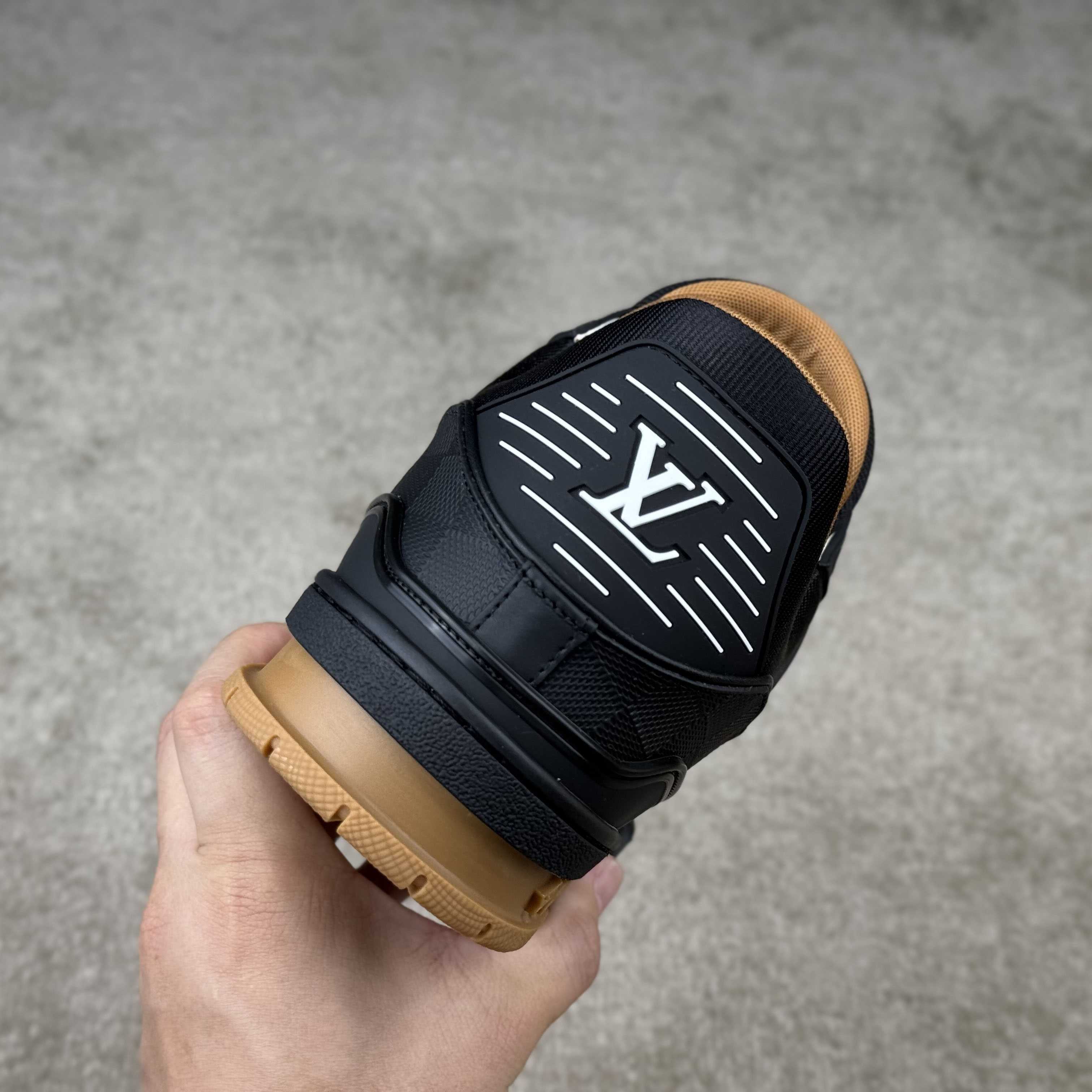 Louis Vuitton LV Trainer Sneaker   1AHTT5 - DopestKickz
