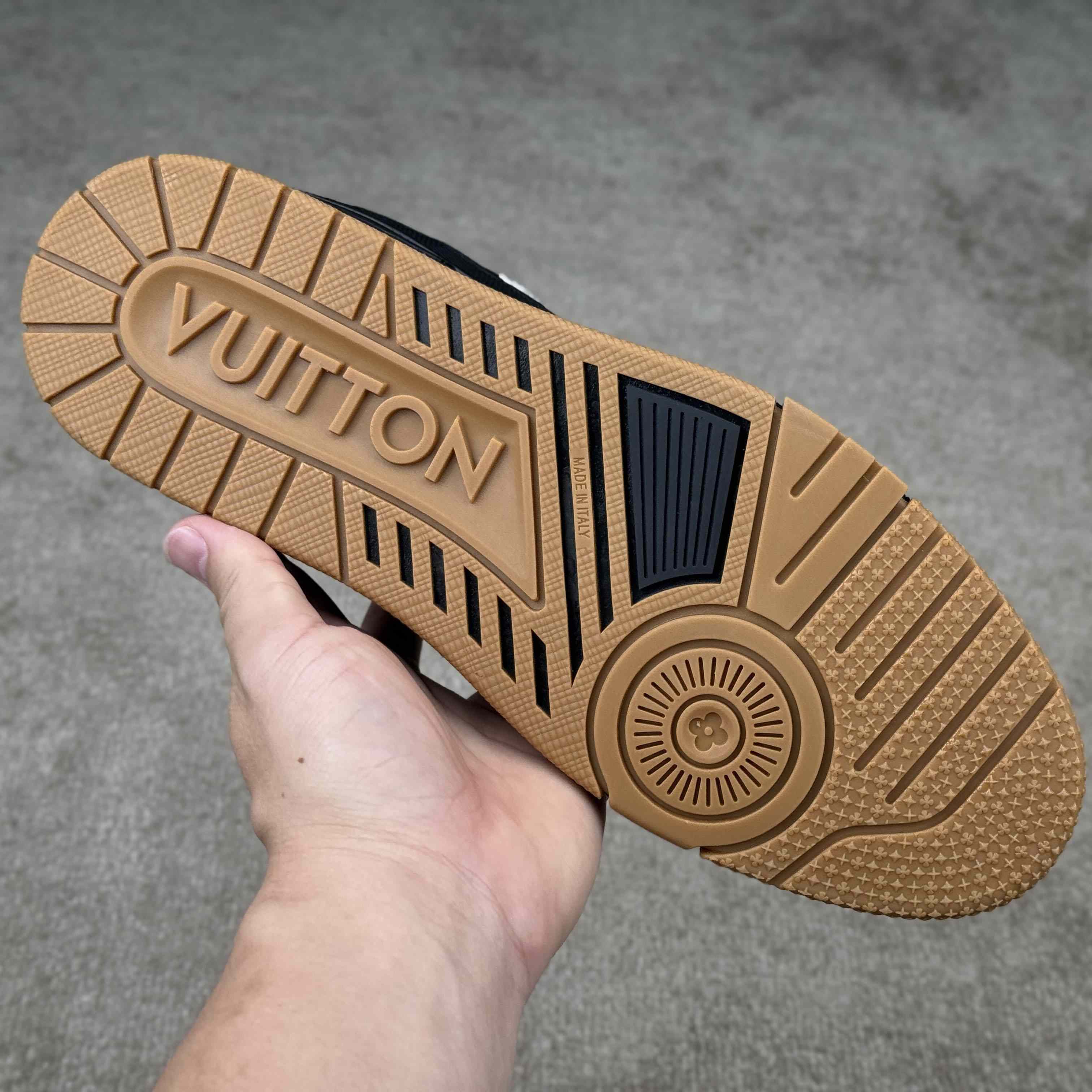 Louis Vuitton LV Trainer Sneaker   1AHTT5 - DopestKickz