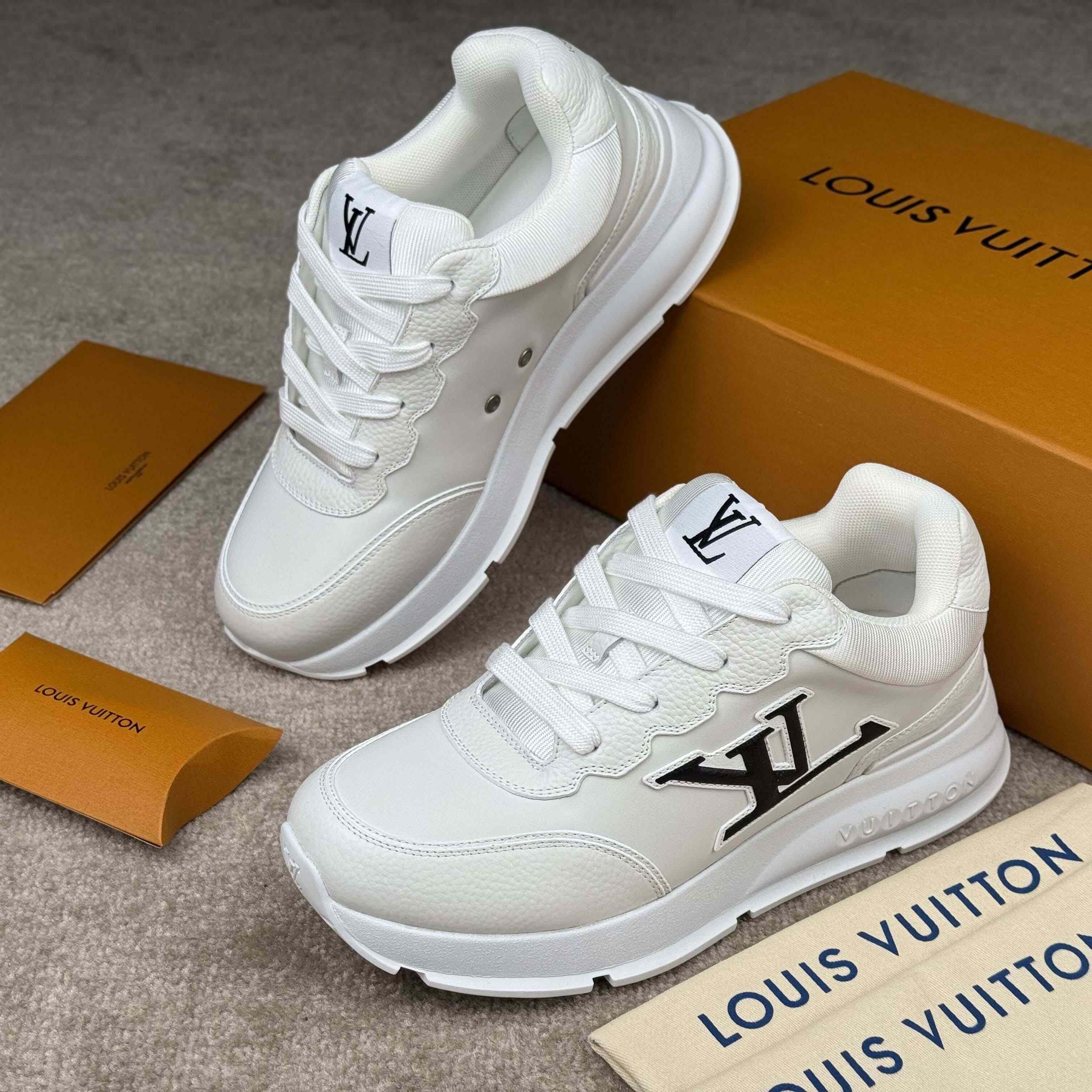 Louis Vuitton LV Classic Sneaker   1AHSTN - DopestKickz