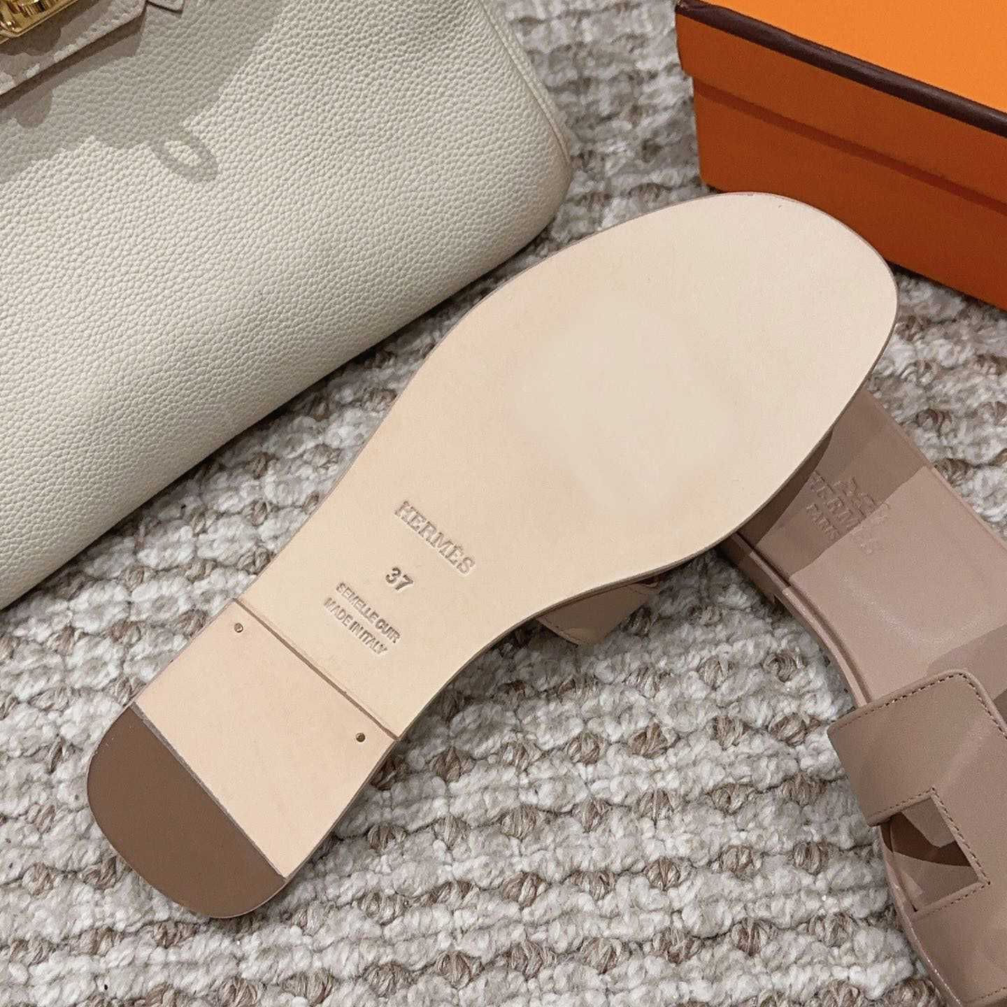 Hermes Oran Sandal - DopestKickz