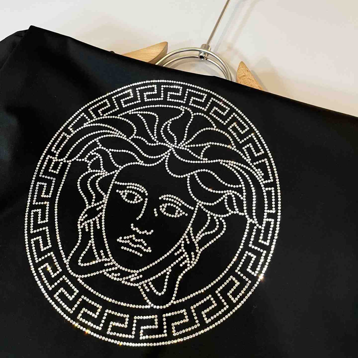 Versace Medusa T-shirt - DopestKickz