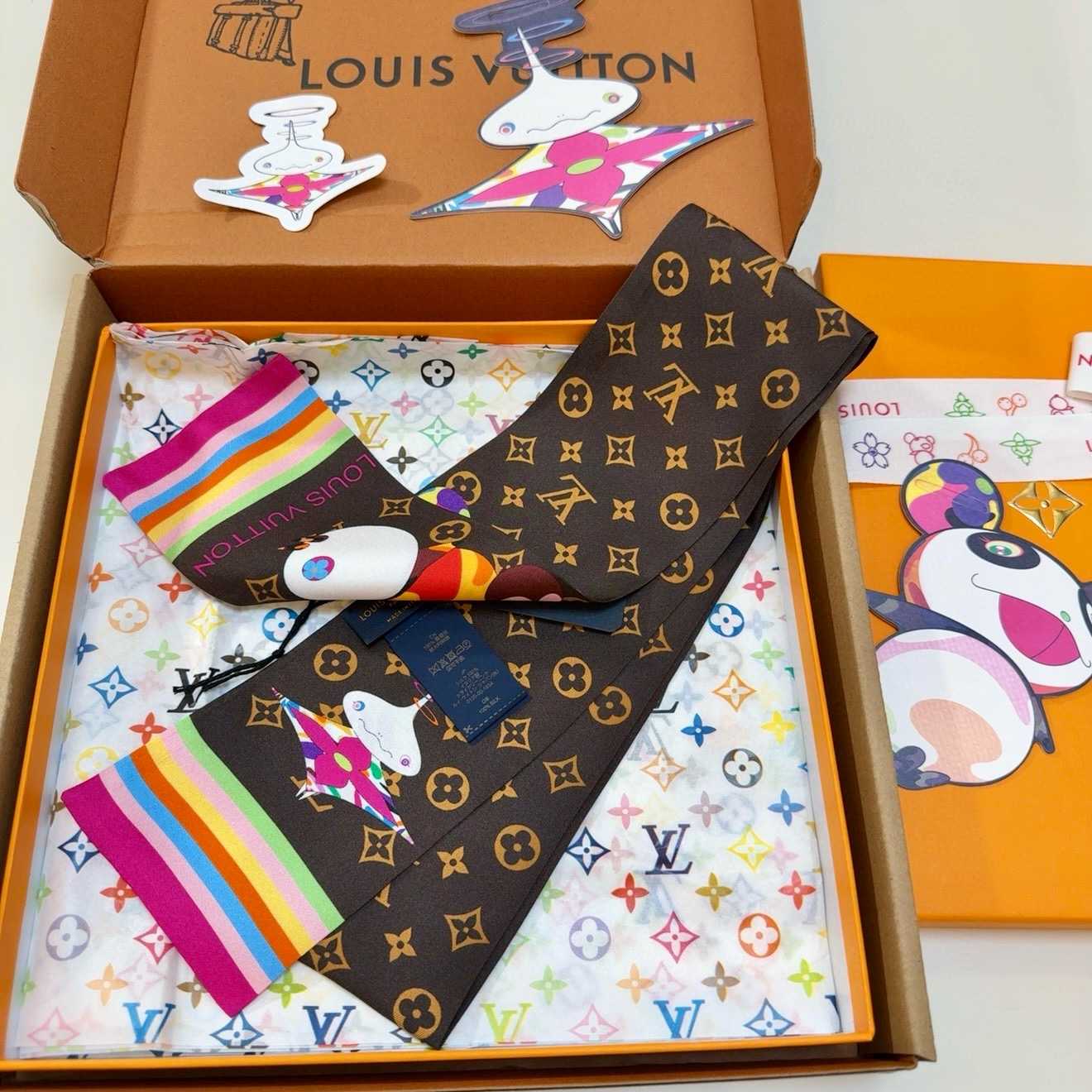 Louis Vuitton LV x TM Superflat Character Bandeau   M96083 - DopestKickz