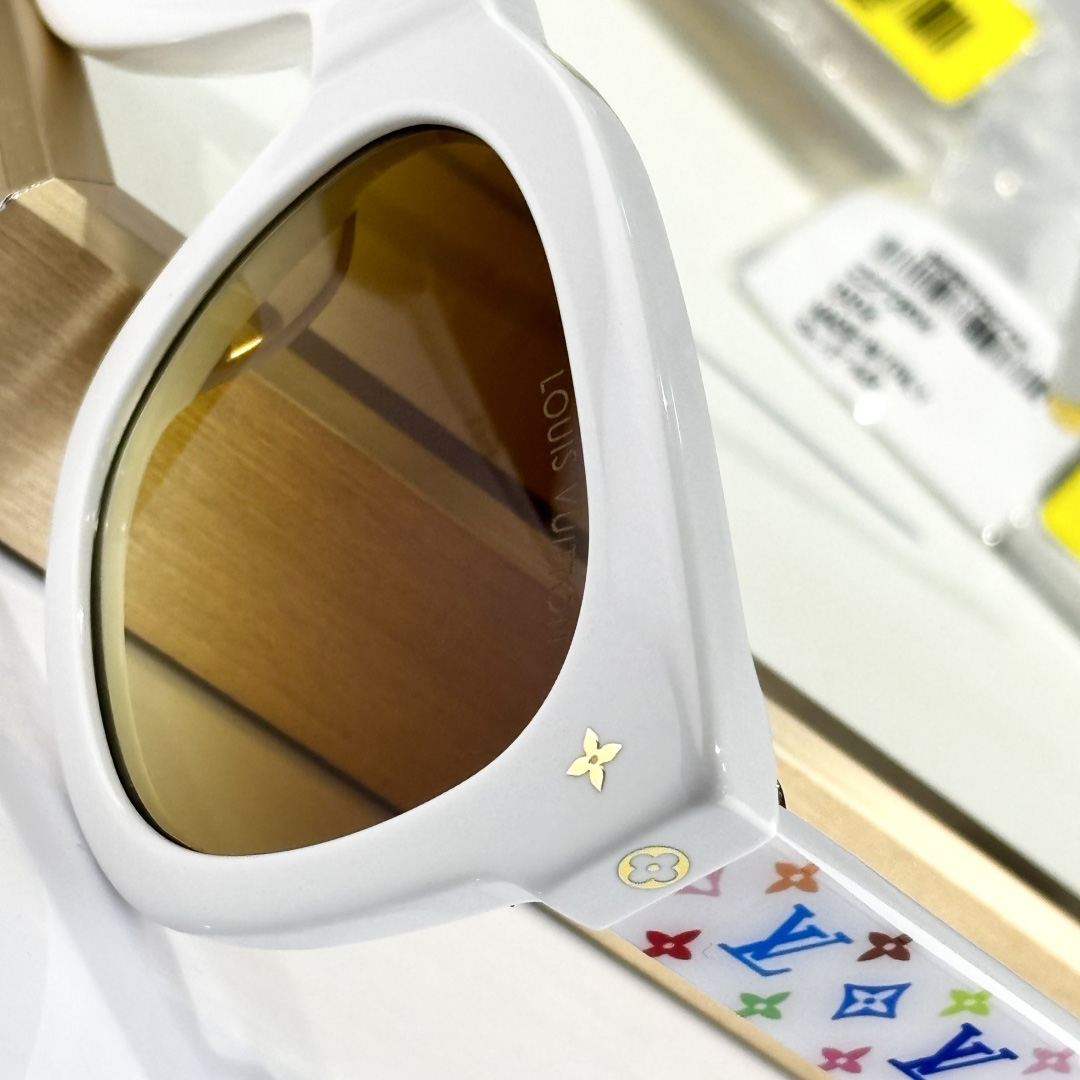 Louis Vuitton LV x TM My Monogram Multicolor Square Sunglasses  Z2725W - DopestKickz