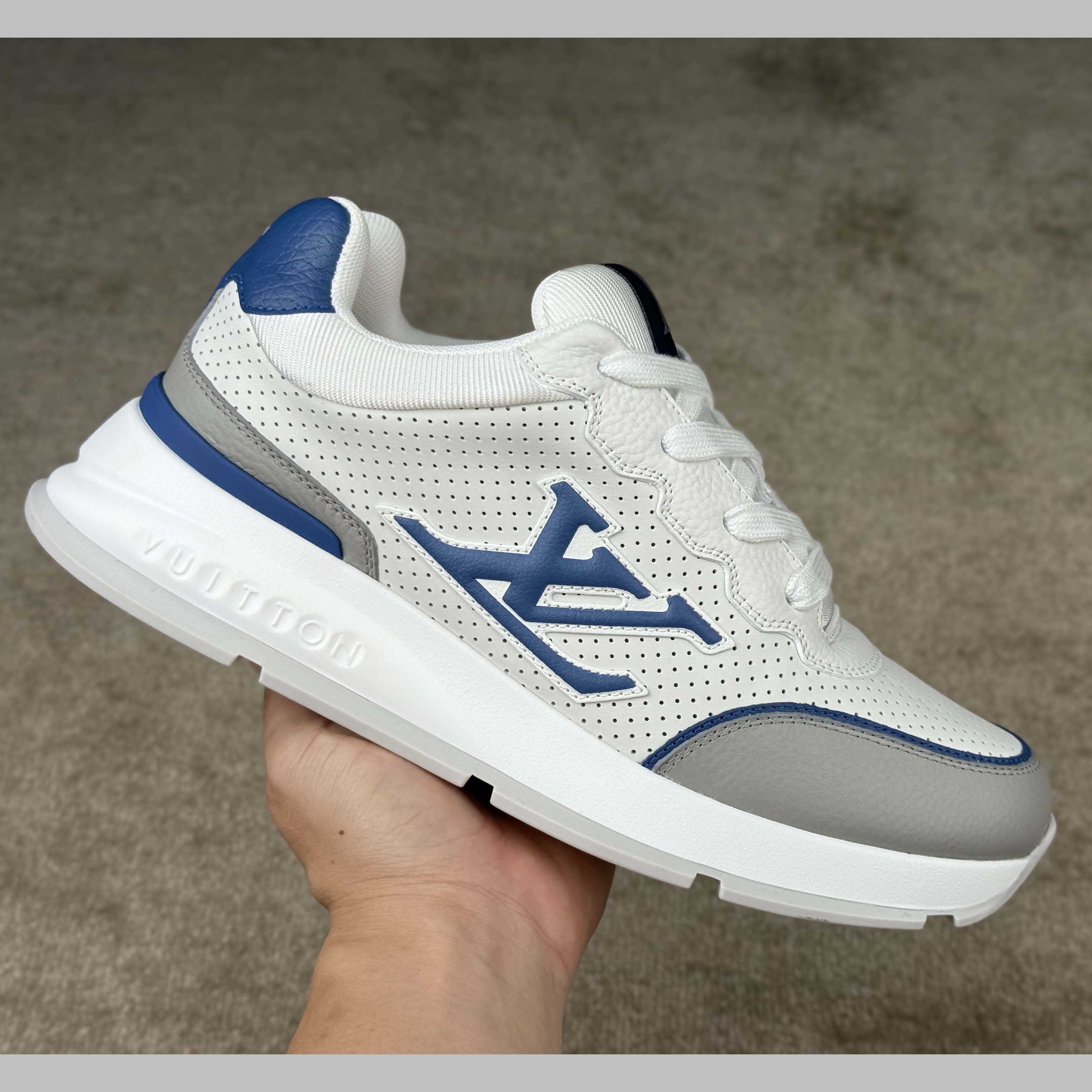 Louis Vuitton LV Classic Sneaker   1AHSV0 - DopestKickz