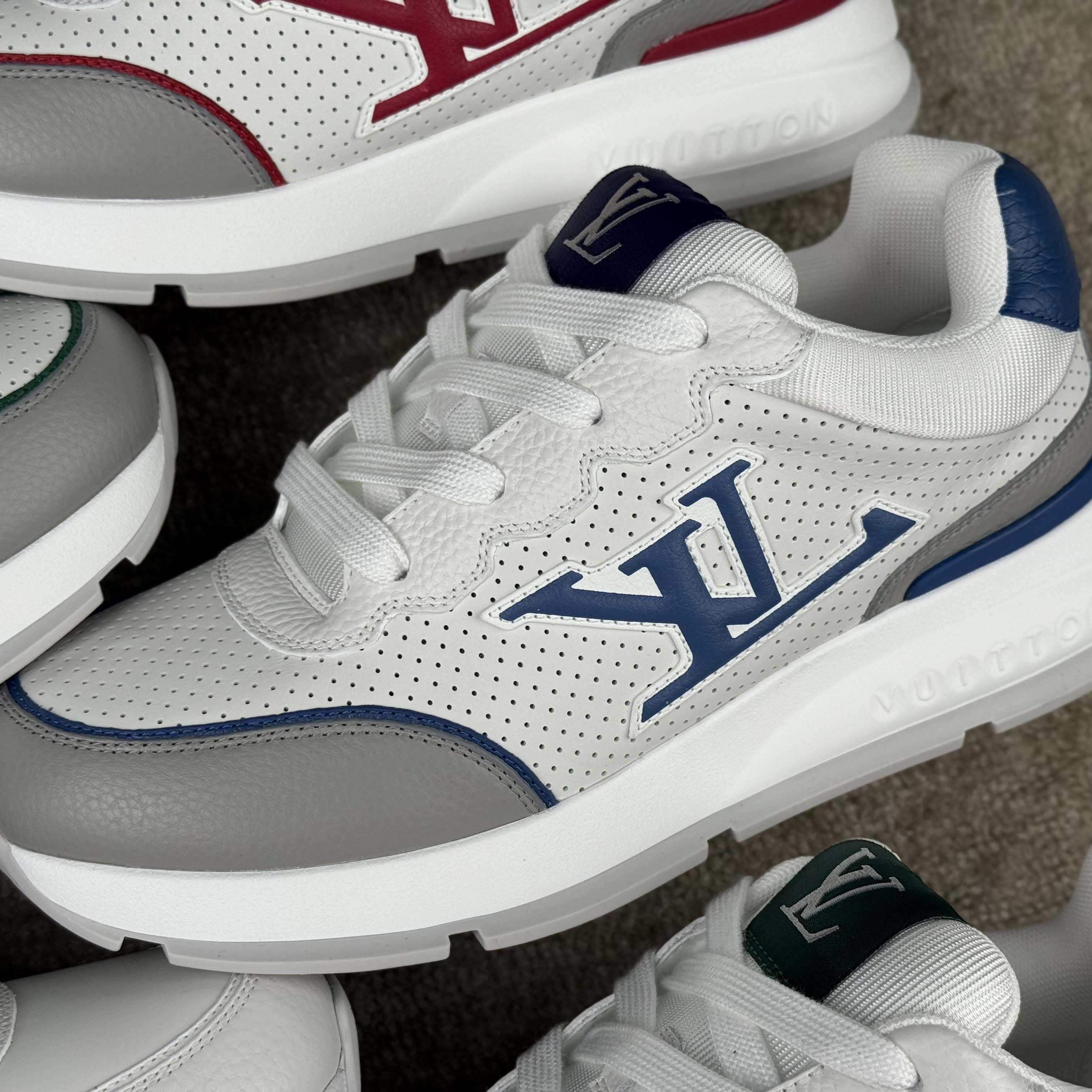 Louis Vuitton LV Classic Sneaker   1AHSV0 - DopestKickz