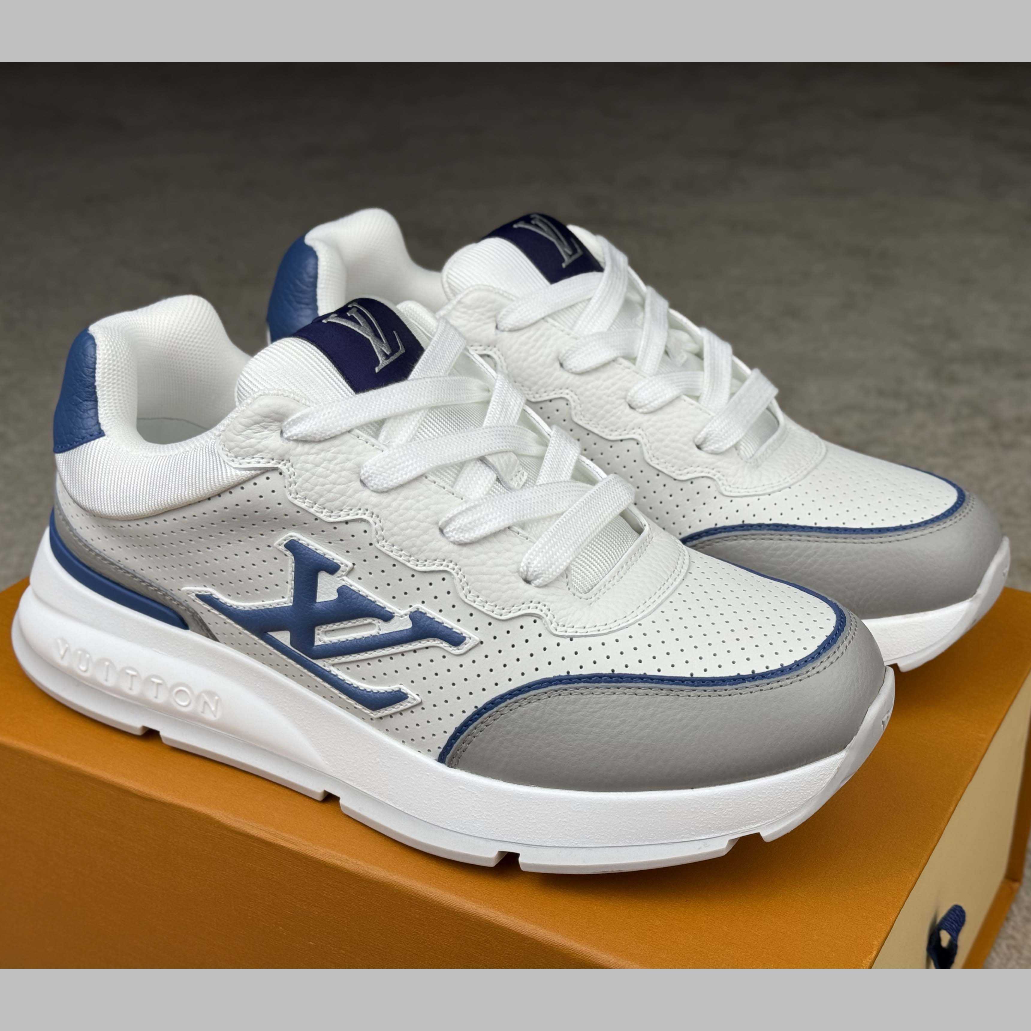 Louis Vuitton LV Classic Sneaker   1AHSV0 - DopestKickz