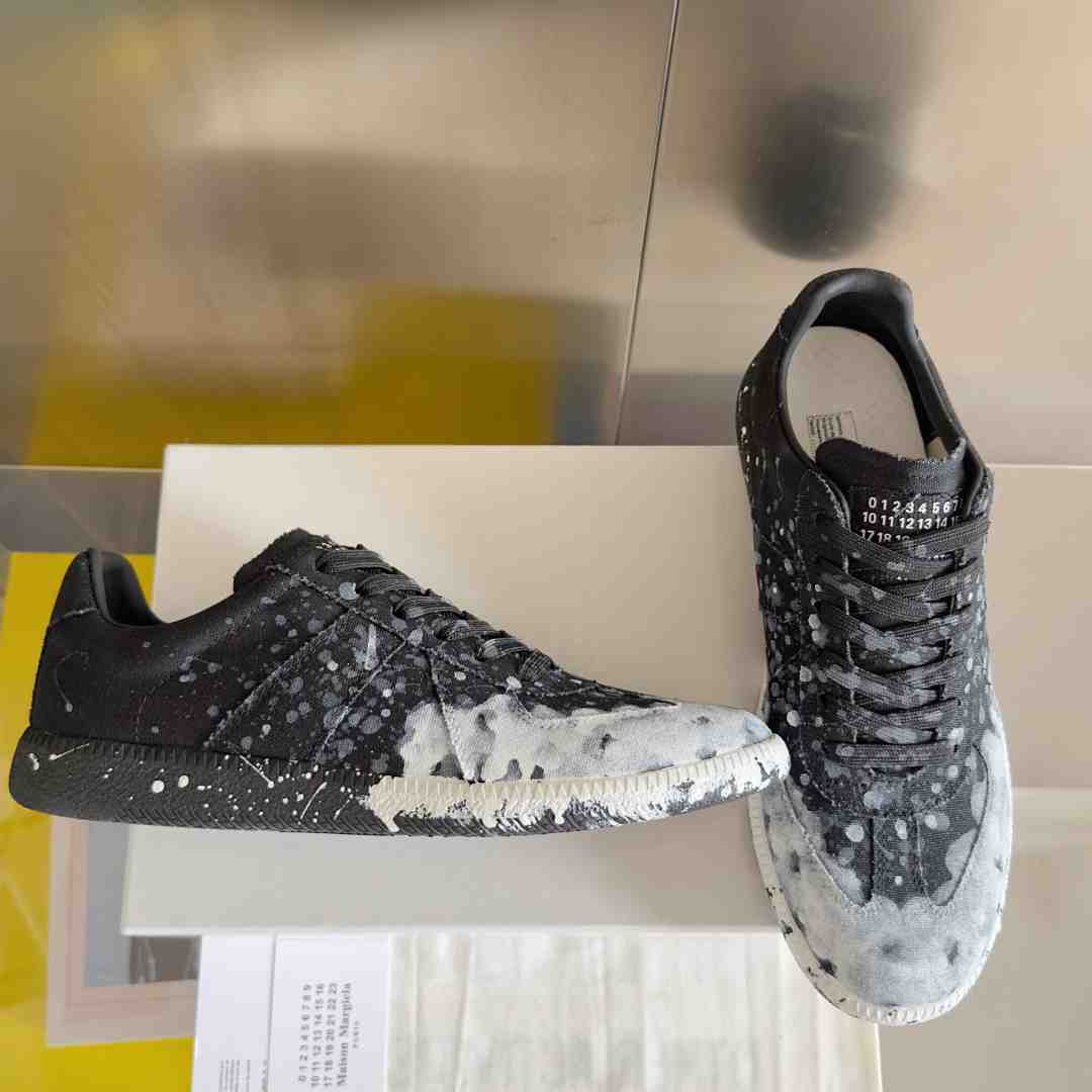 Maison Margiela Replica 'Paint Splatter - Black' - DopestKickz