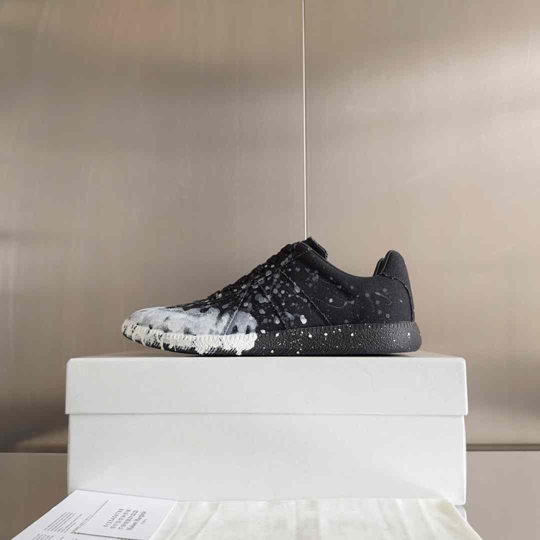 Maison Margiela Replica 'Paint Splatter - Black' - DopestKickz