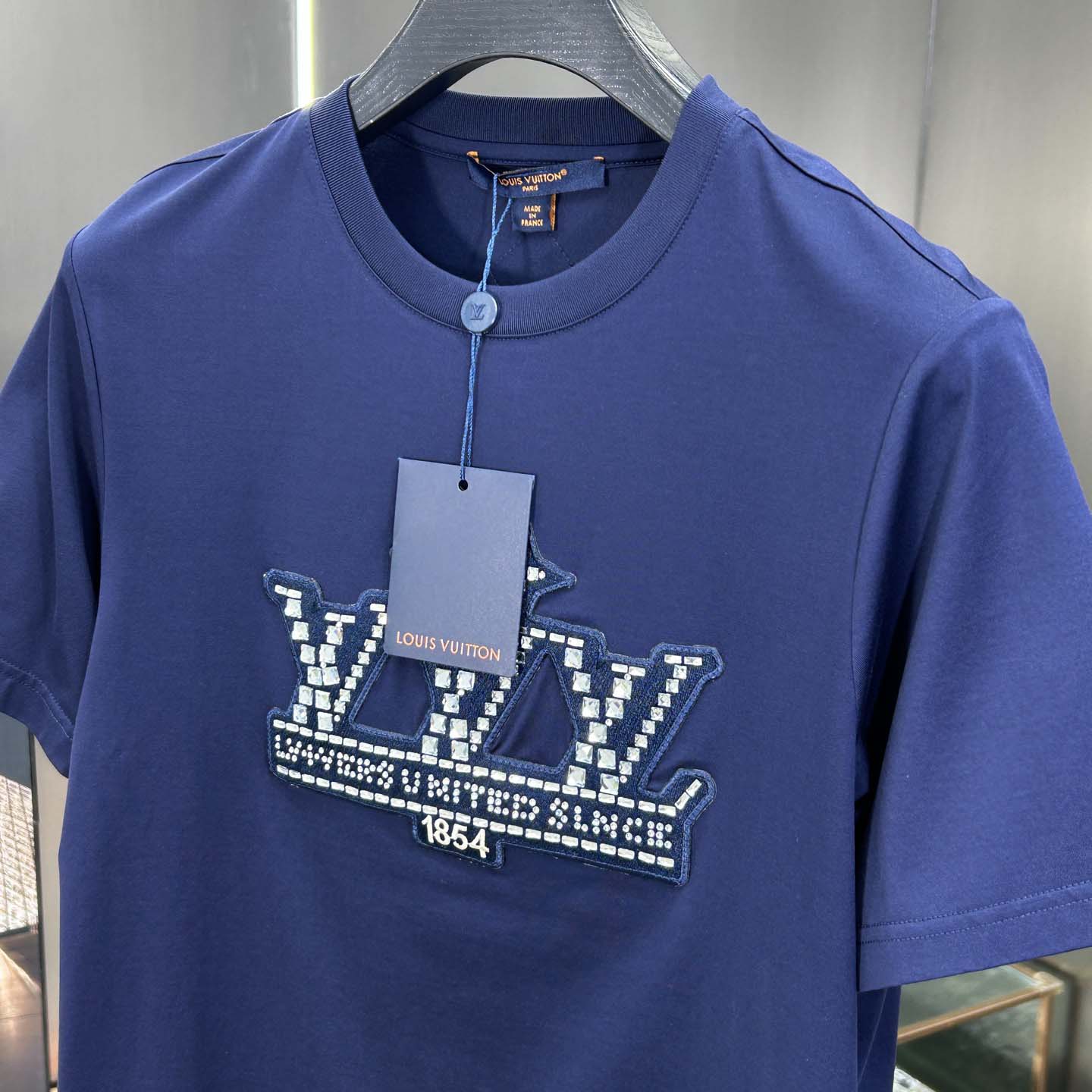 Louis Vuitton Embellished Cotton T-Shirt   1AHCNN - DopestKickz