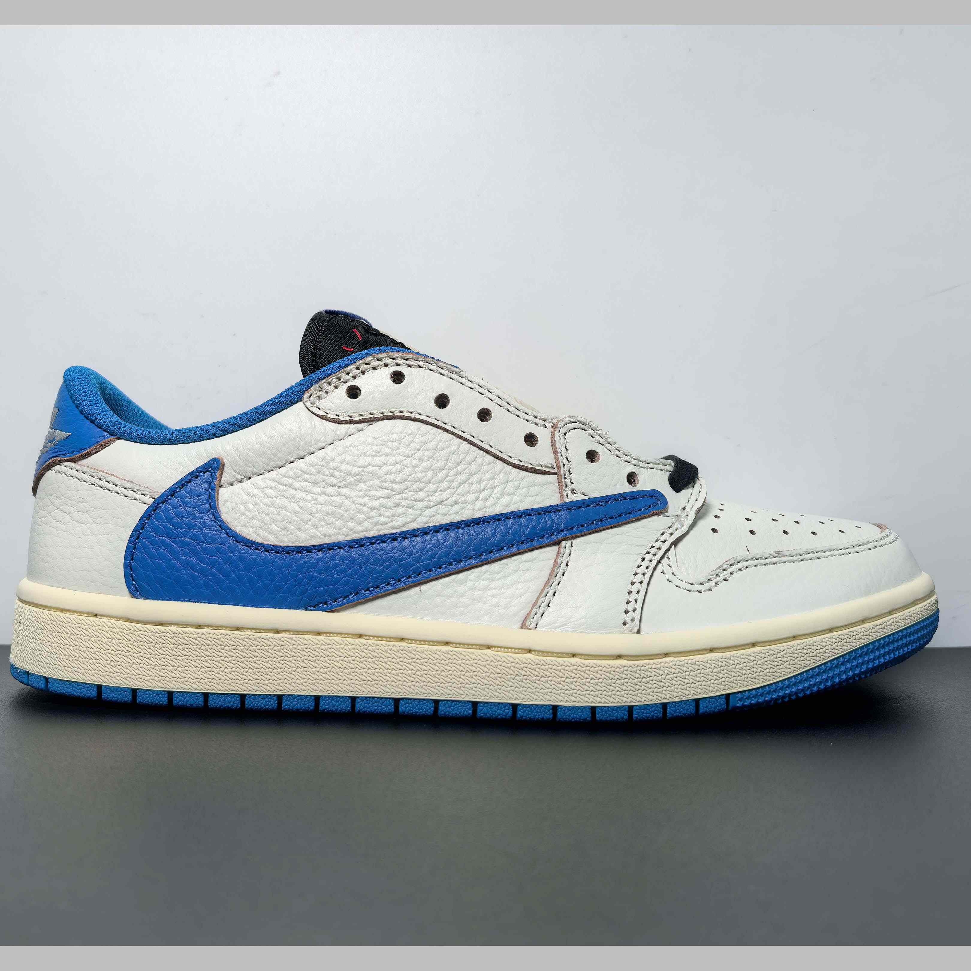 ​Travis Scott x Fragment x Air Jordan 1 Low OG Sneaker    DM7866-104 - DopestKickz