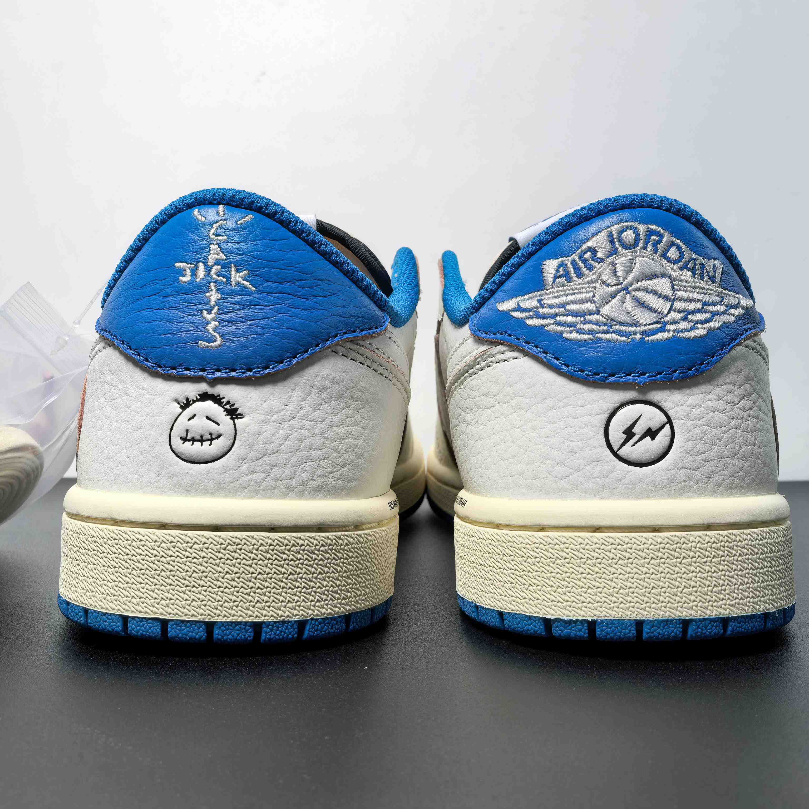 ​Travis Scott x Fragment x Air Jordan 1 Low OG Sneaker    DM7866-104 - DopestKickz