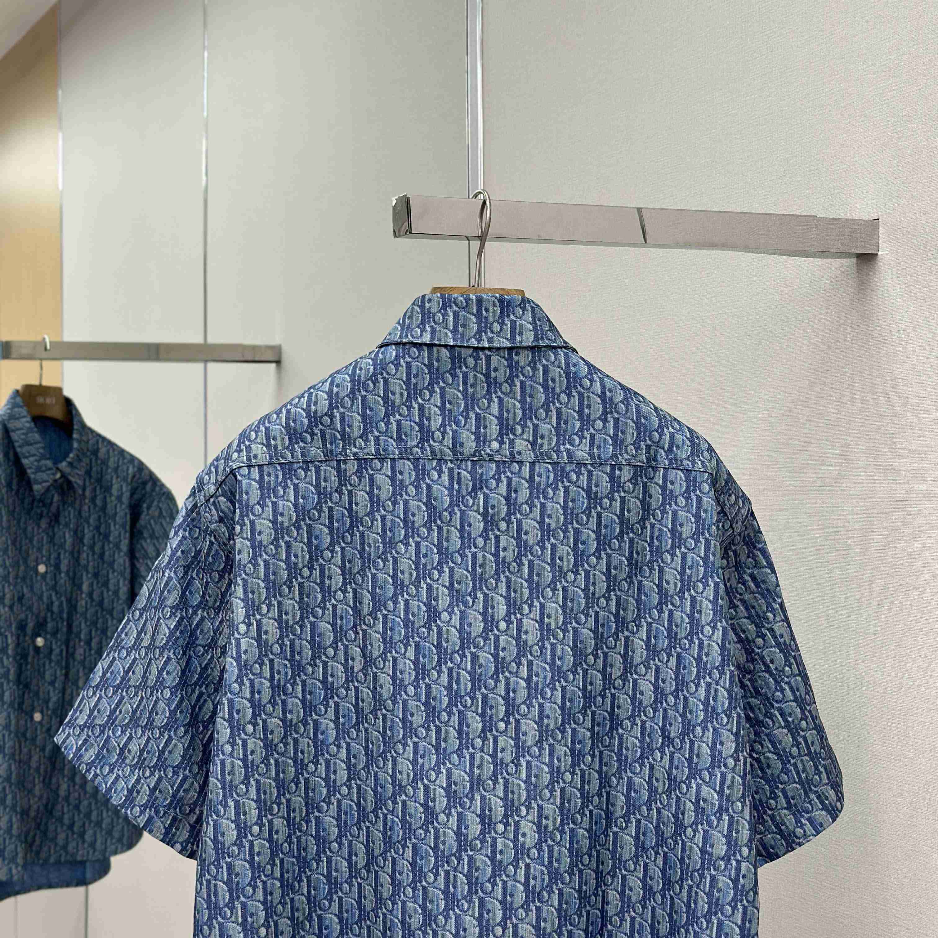 Dior Oblique Short-Sleeved Shirt - DopestKickz