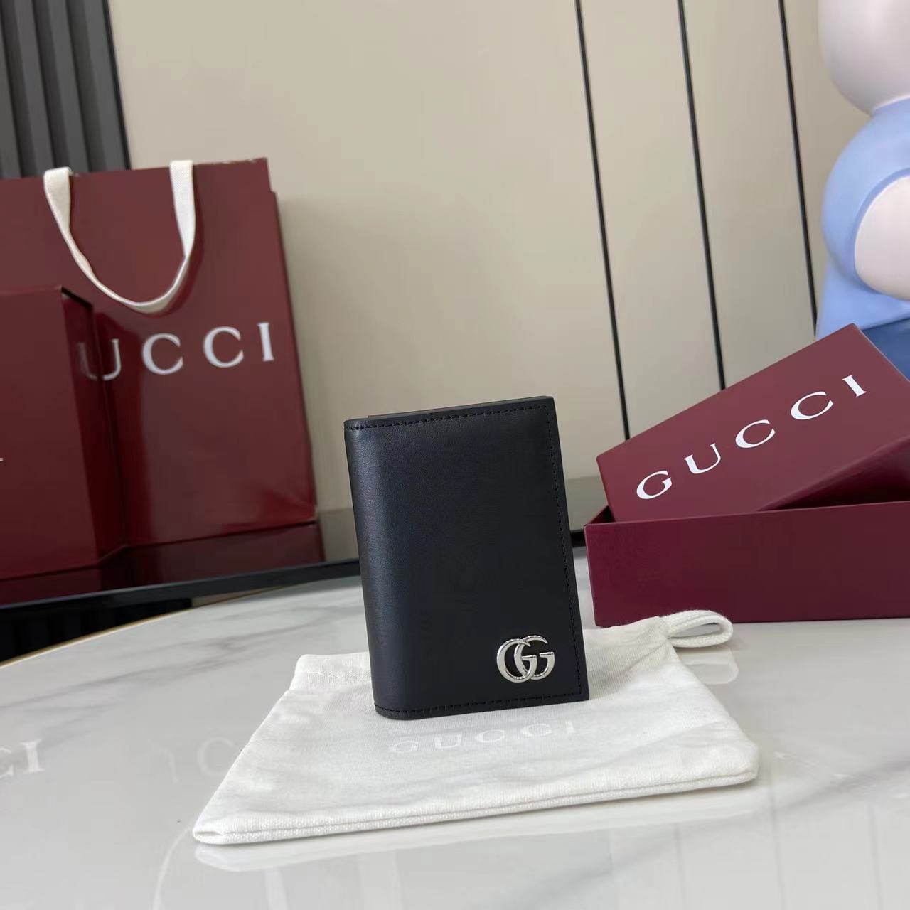 Gucci GG Marmont Bi-fold Card Case - DopestKickz
