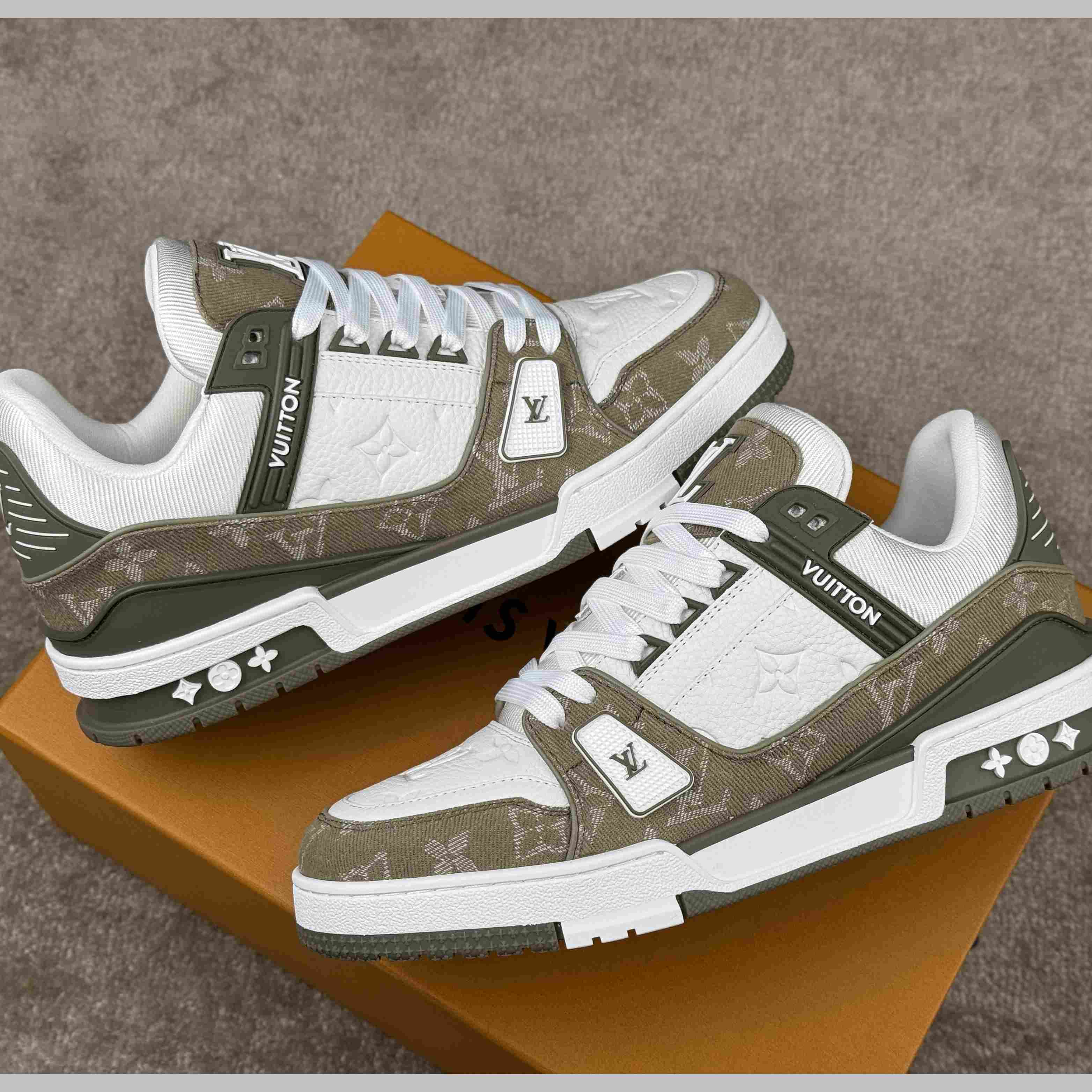 Louis Vuitton LV Trainer Sneaker   1AILAR - DopestKickz