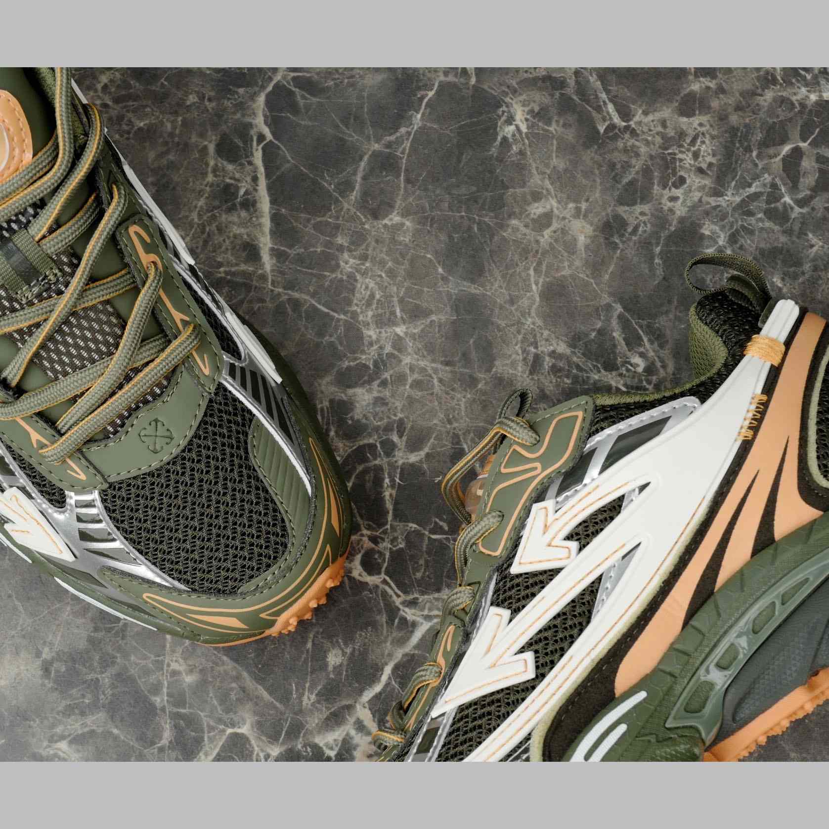 Off-White Be Right Back - DopestKickz