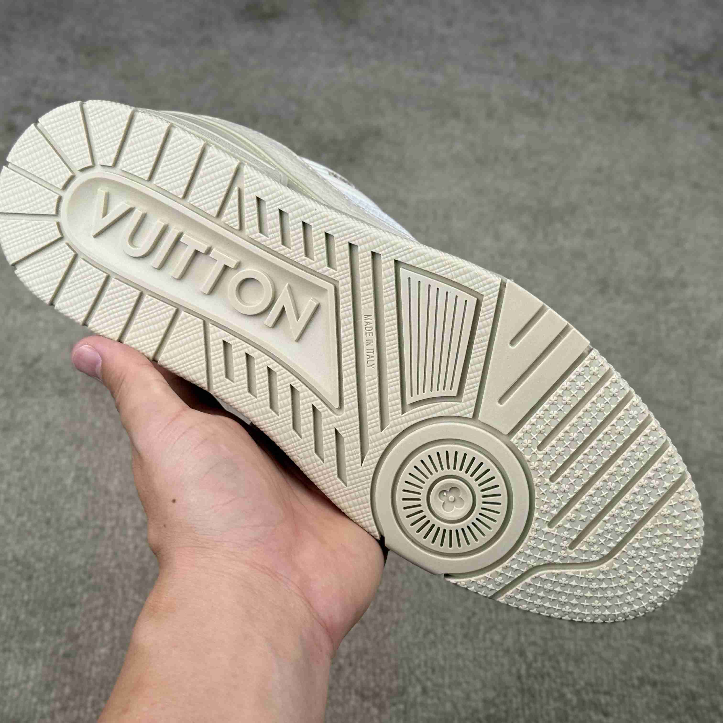 Louis Vuitton LV Trainer Sneaker   1AHTM5 - DopestKickz