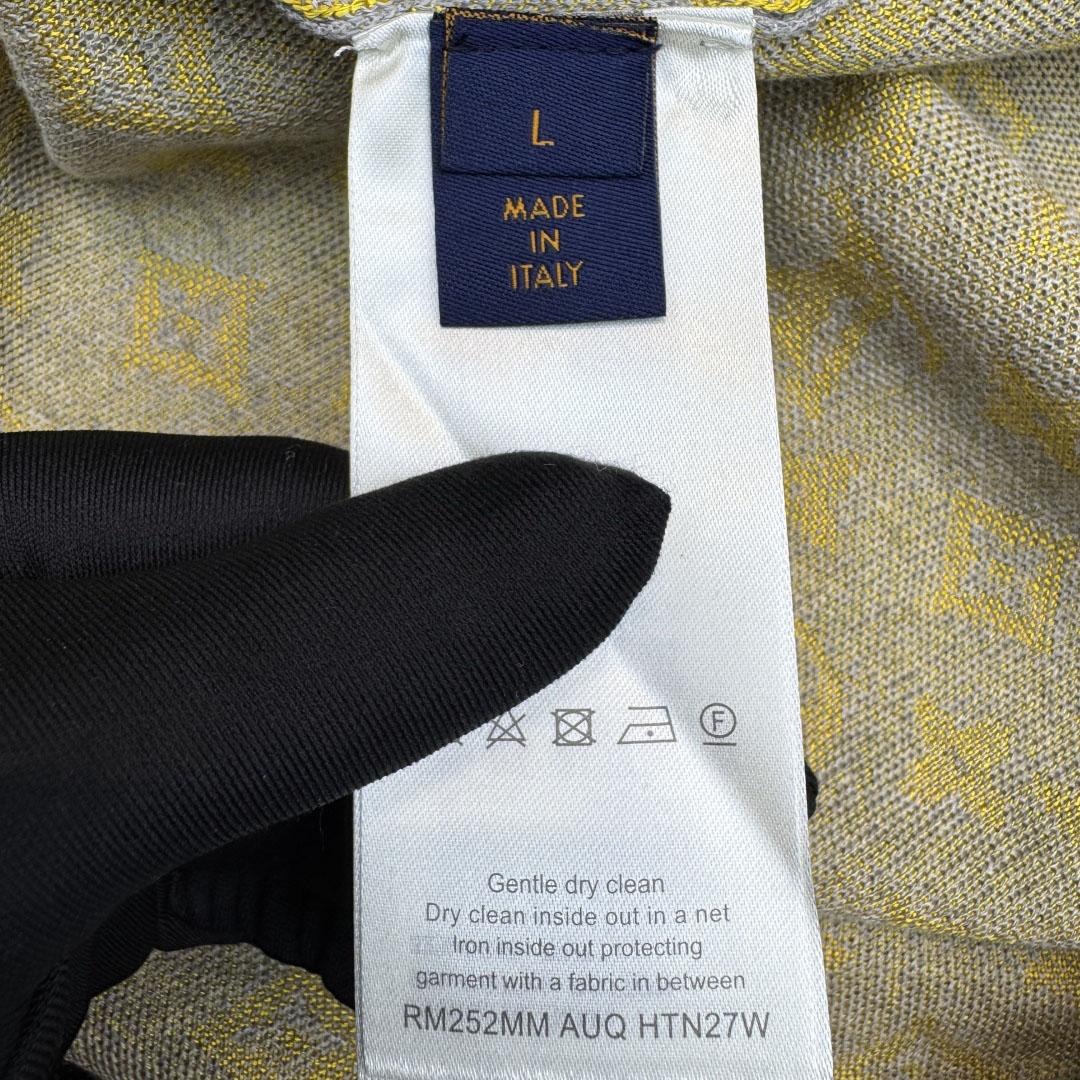 Louis Vuitton Monogram Short-Sleeved Crewneck   1AHVPD - DopestKickz