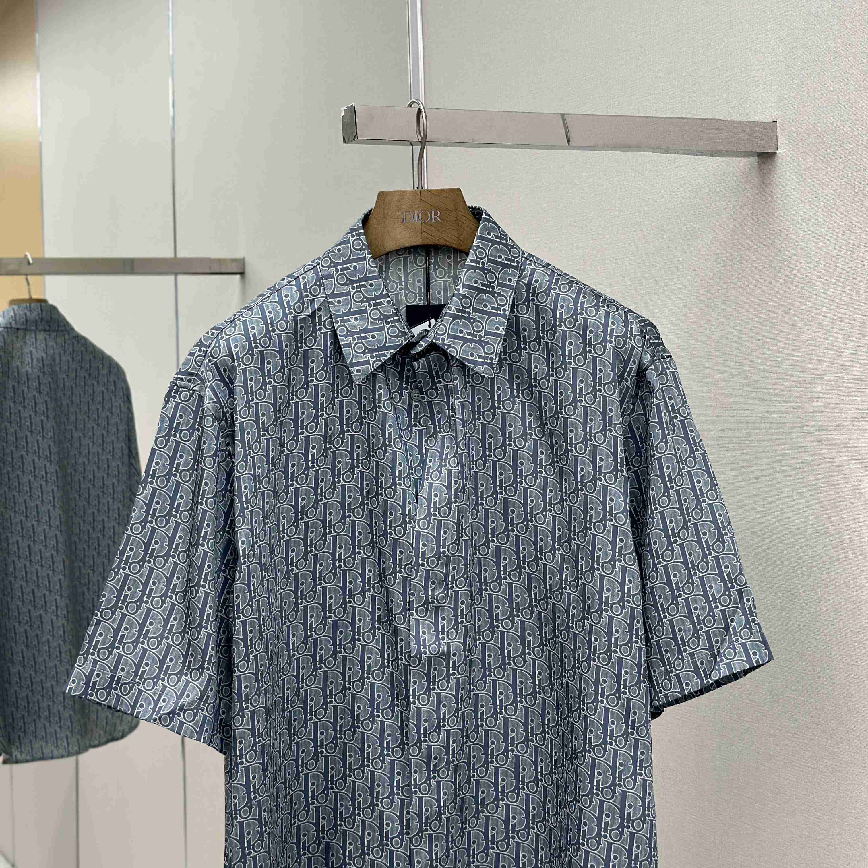 Dior Oblique Short-Sleeved Shirt - DopestKickz