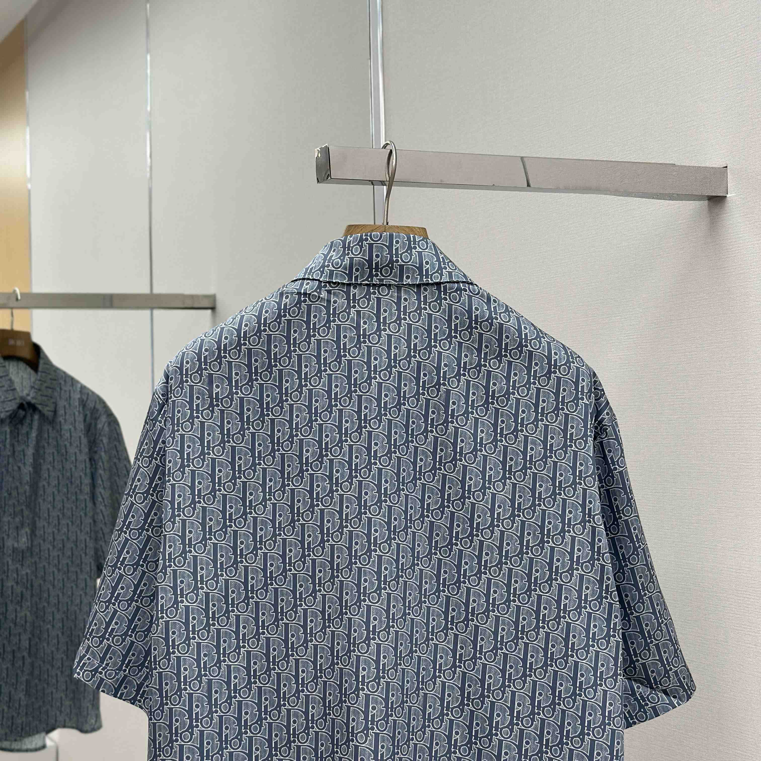 Dior Oblique Short-Sleeved Shirt - DopestKickz