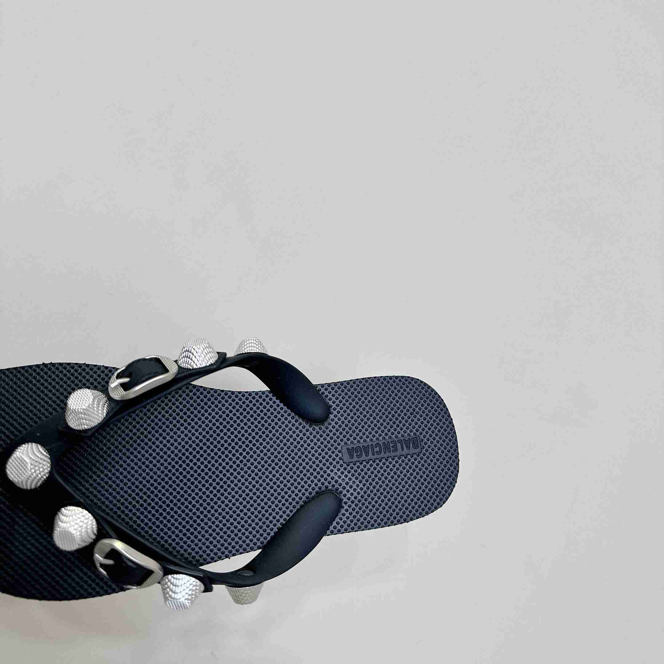 Balenciaga Cagole Thong Sandal In Black - DopestKickz