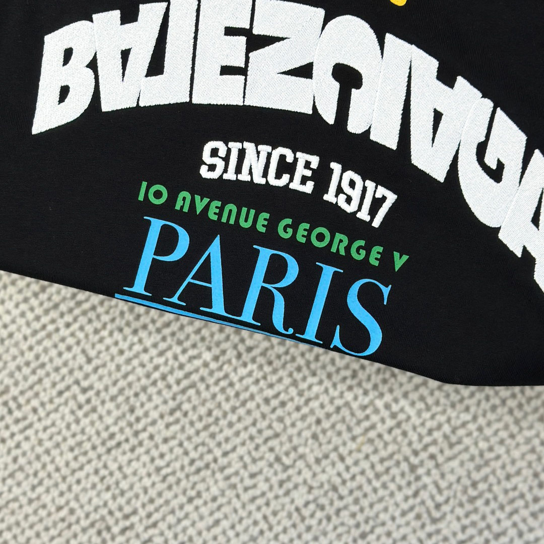 Balenciaga Oversized T-Shirt  - DopestKickz