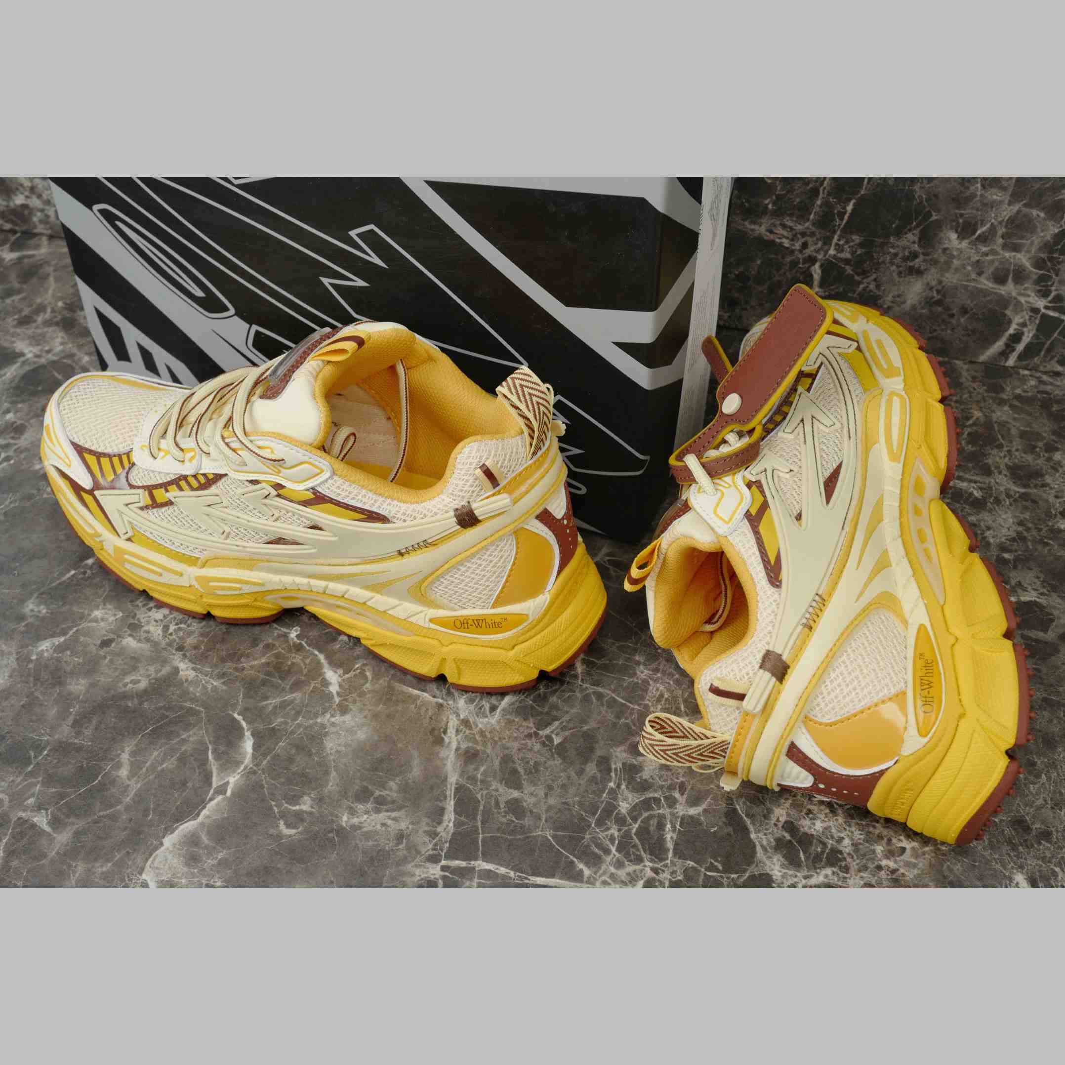 Off-White Be Right Back - DopestKickz