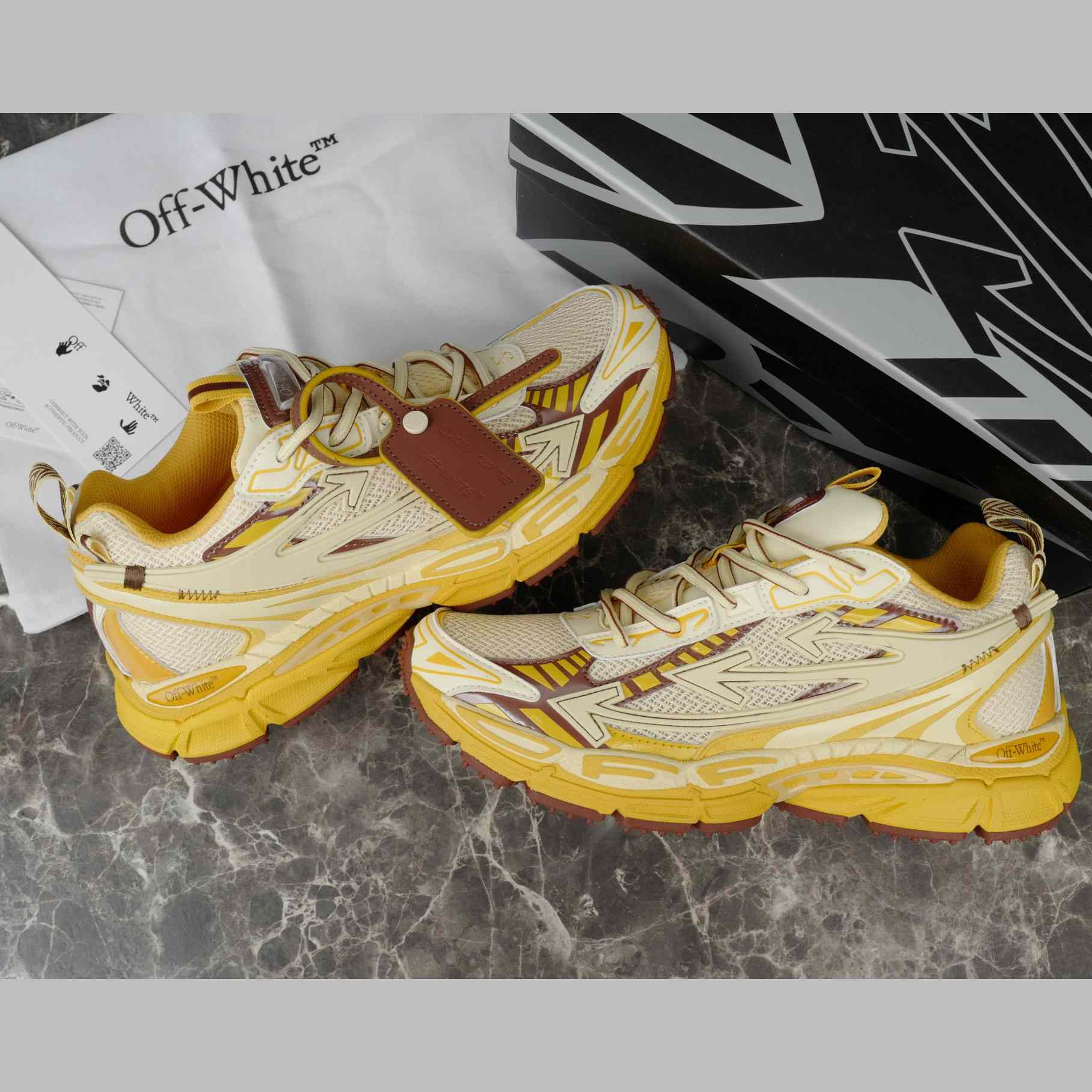 Off-White Be Right Back - DopestKickz
