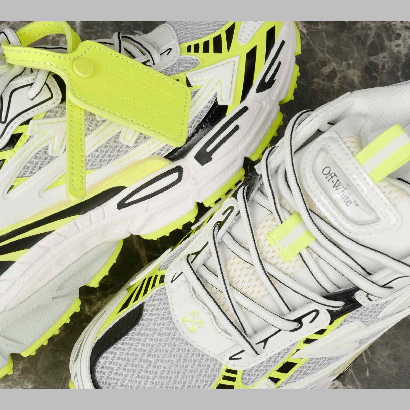 Off-White Be Right Back - DopestKickz