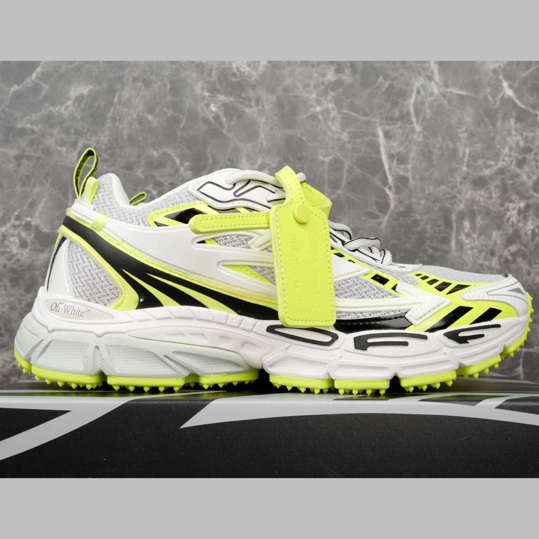 Off-White Be Right Back - DopestKickz