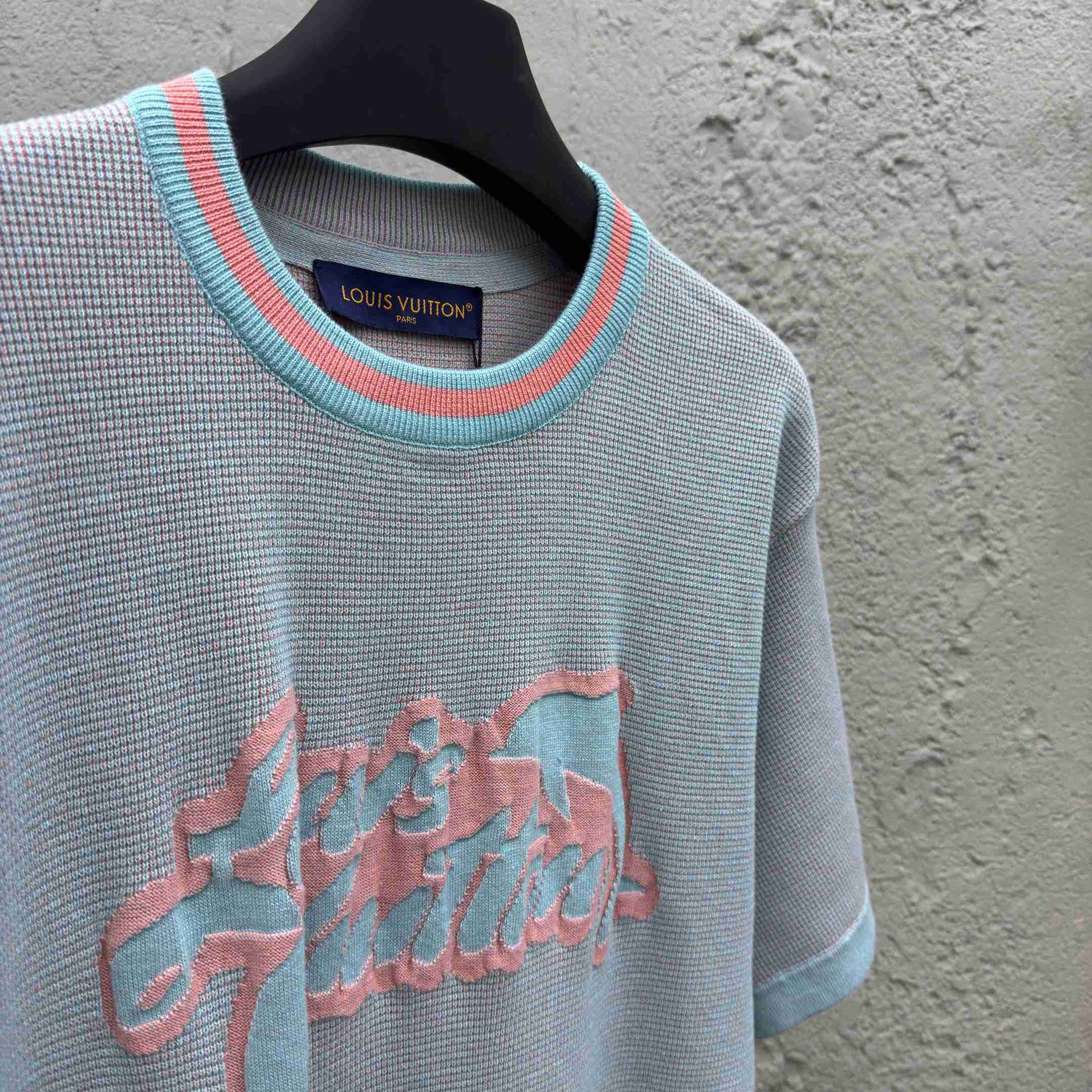 Louis Vuitton Graphic Short-Sleeved Crewneck   1AHVNY - DopestKickz