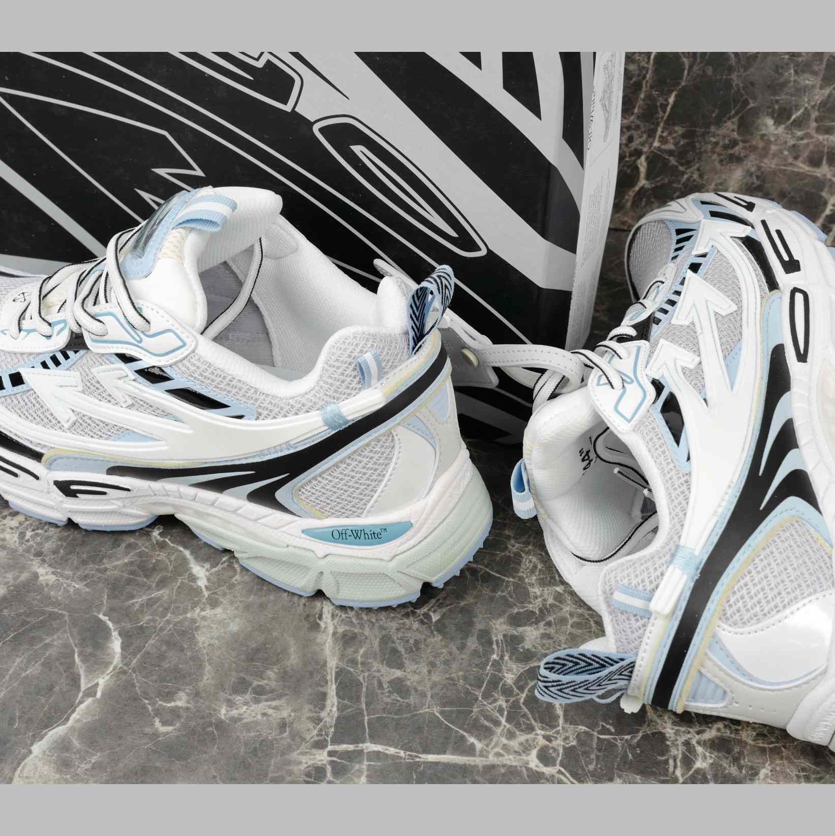 Off-White Be Right Back - DopestKickz