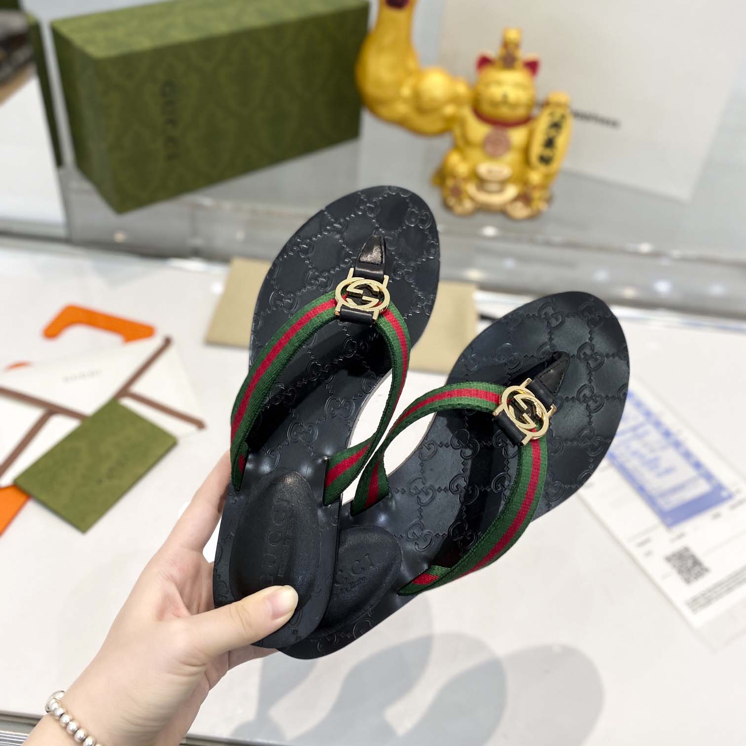 Gucci Thong Sandal With Web - DopestKickz