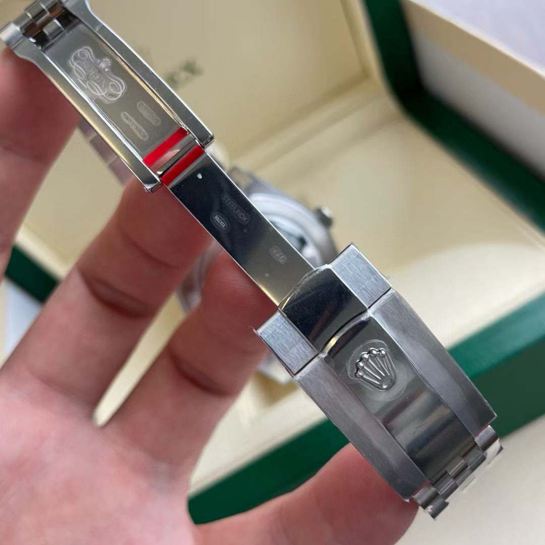 Rolex Datejust Watch   - DopestKickz