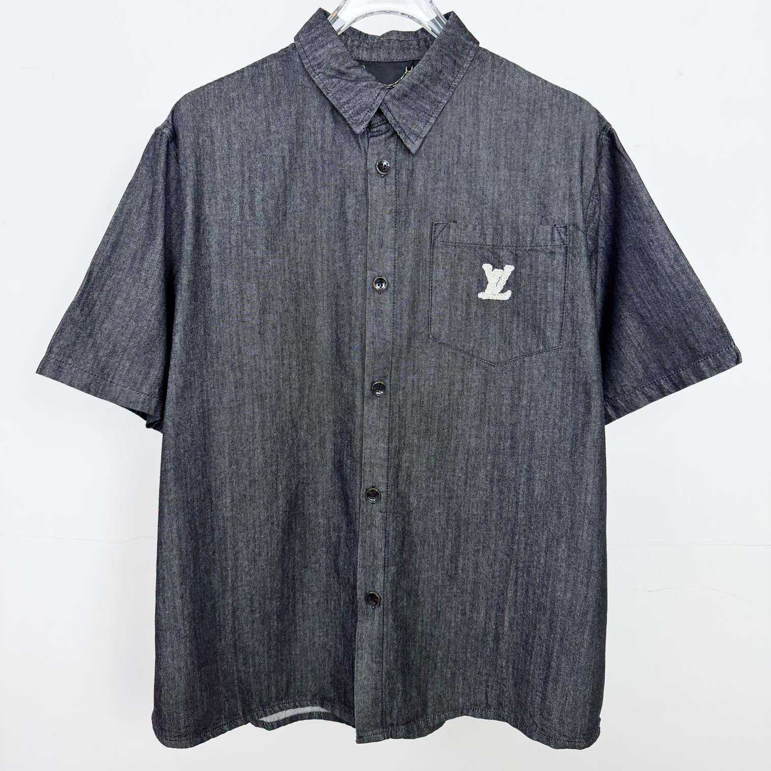 Louis Vuitton Short-Sleeved Chambray Shirt   1AHVW4 - DopestKickz