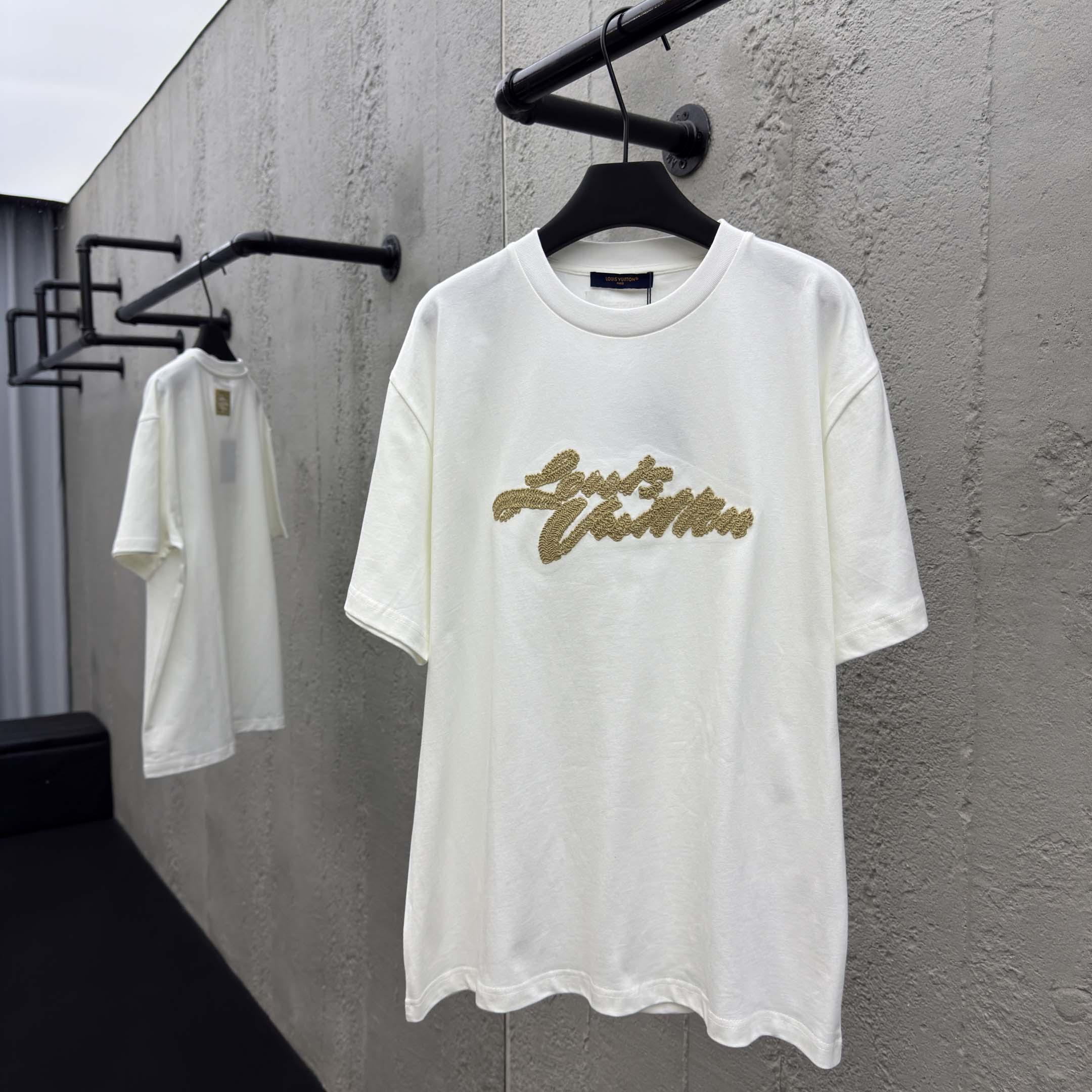 Louis Vuitton Embroidered Signature T-Shirt   1AHW84 - DopestKickz