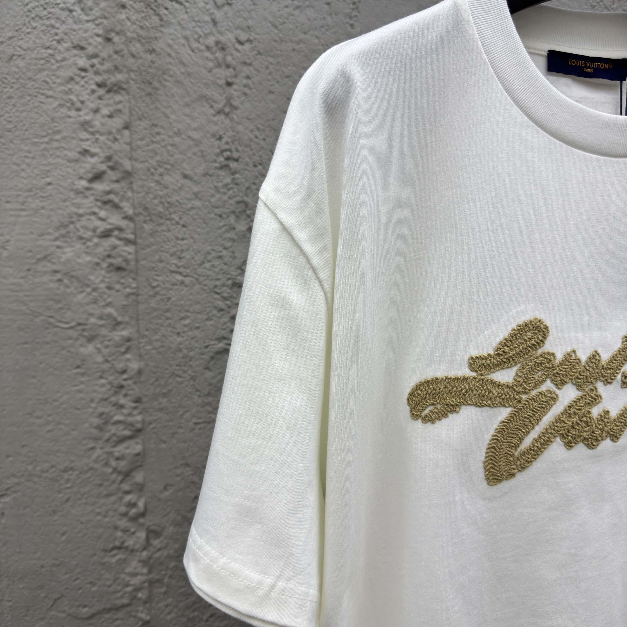 Louis Vuitton Embroidered Signature T-Shirt   1AHW84 - DopestKickz