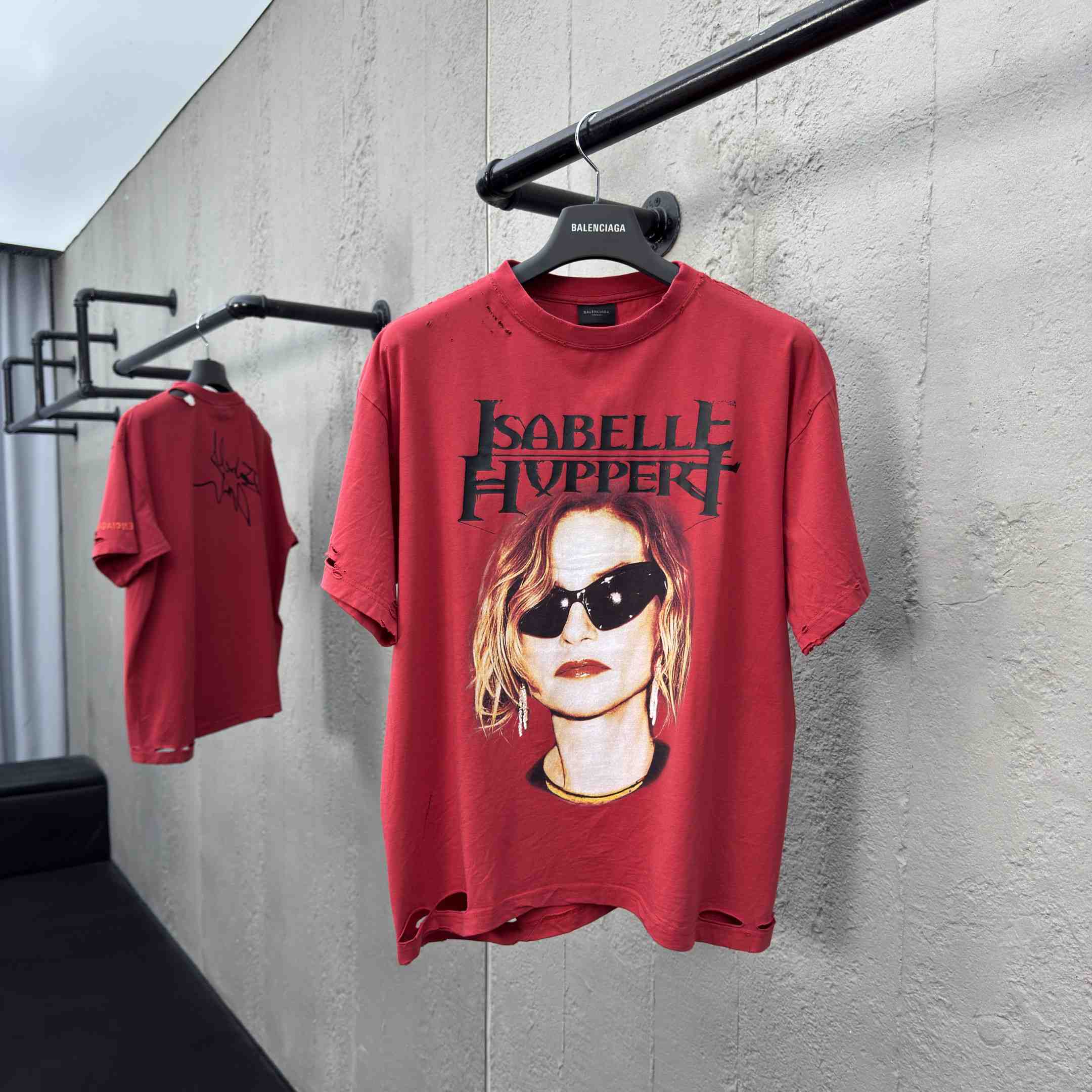 Balenciaga Isabelle Boxy T-Shirt in faded red dry jersey - DopestKickz