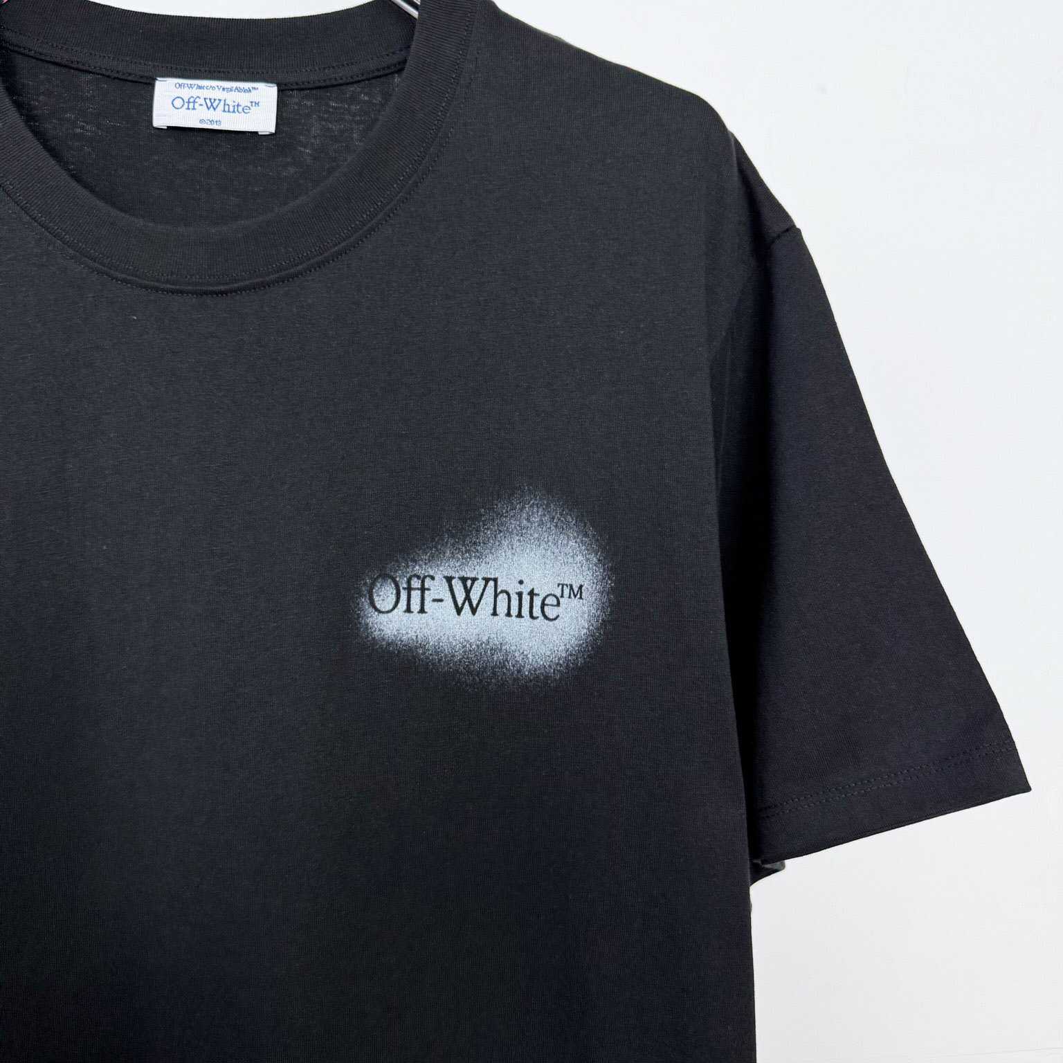 Off-White Spray Arrow T-Shirt - DopestKickz